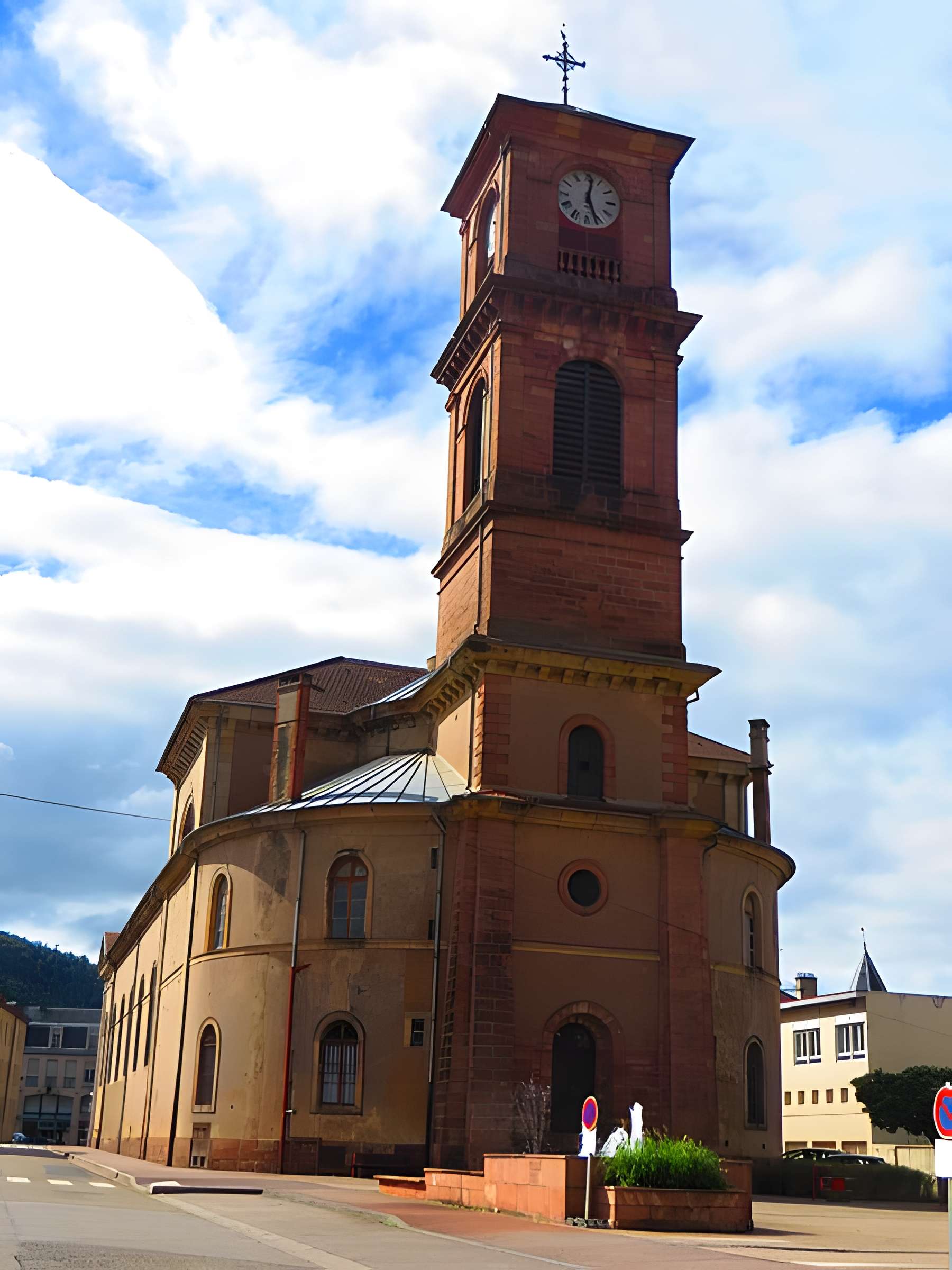 Église Saint-Luc de Raon-l'Étape