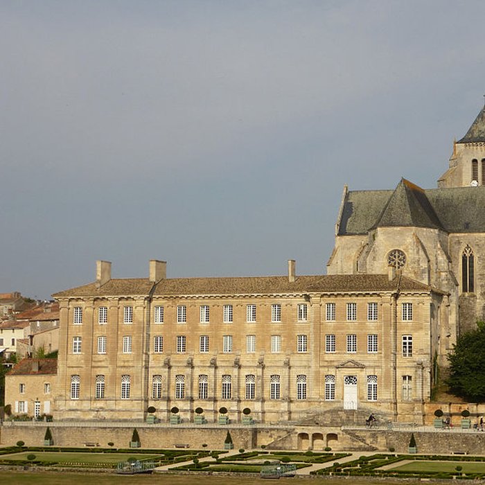 Photo de Abbaye Royale de Celles-sur-Belle