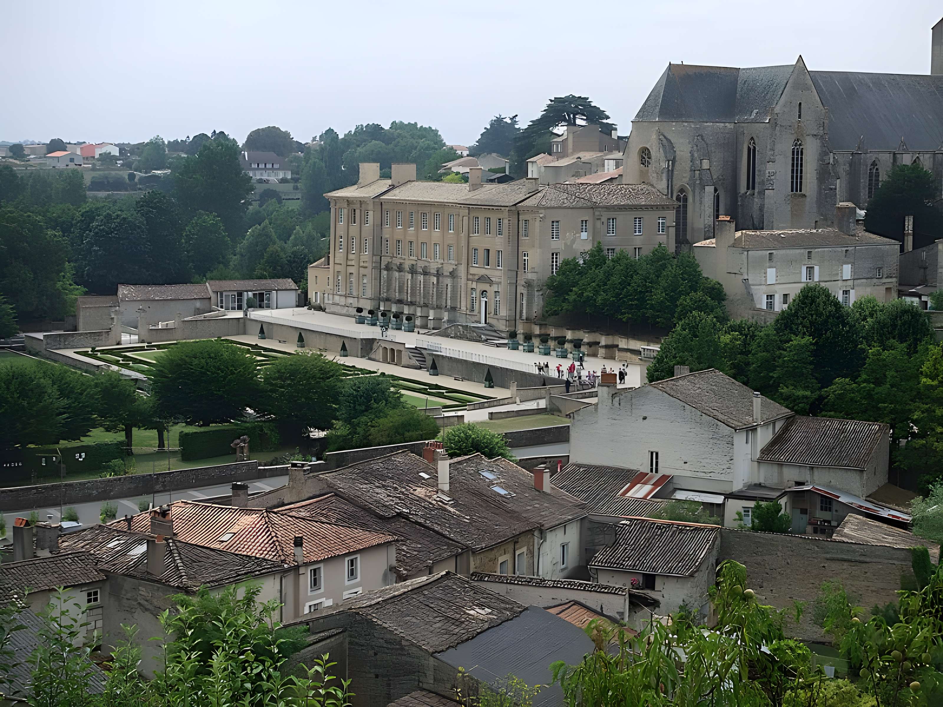 Abbaye Royale de Celles-sur-Belle