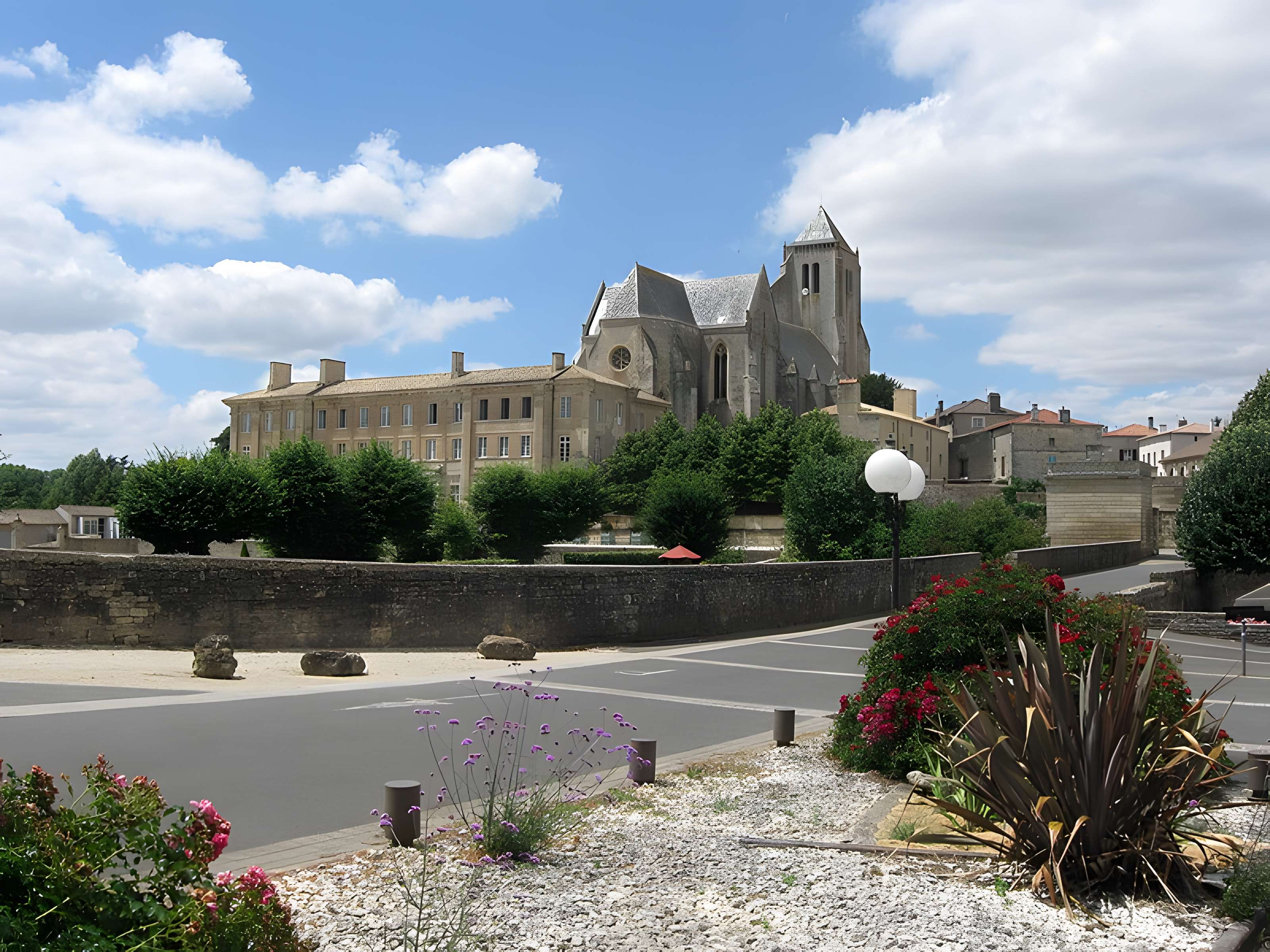 Abbaye Royale de Celles-sur-Belle