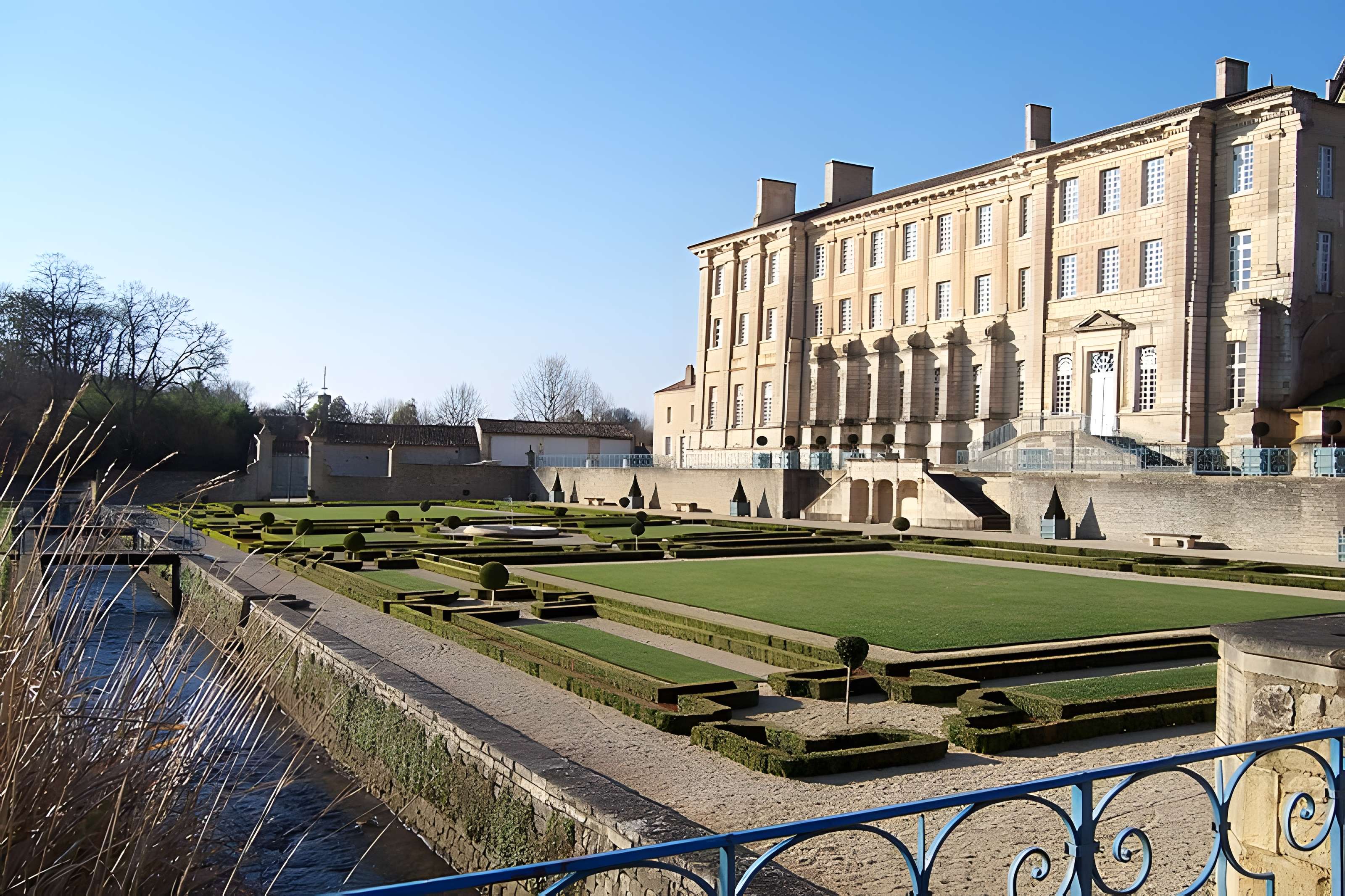 Abbaye Royale de Celles-sur-Belle