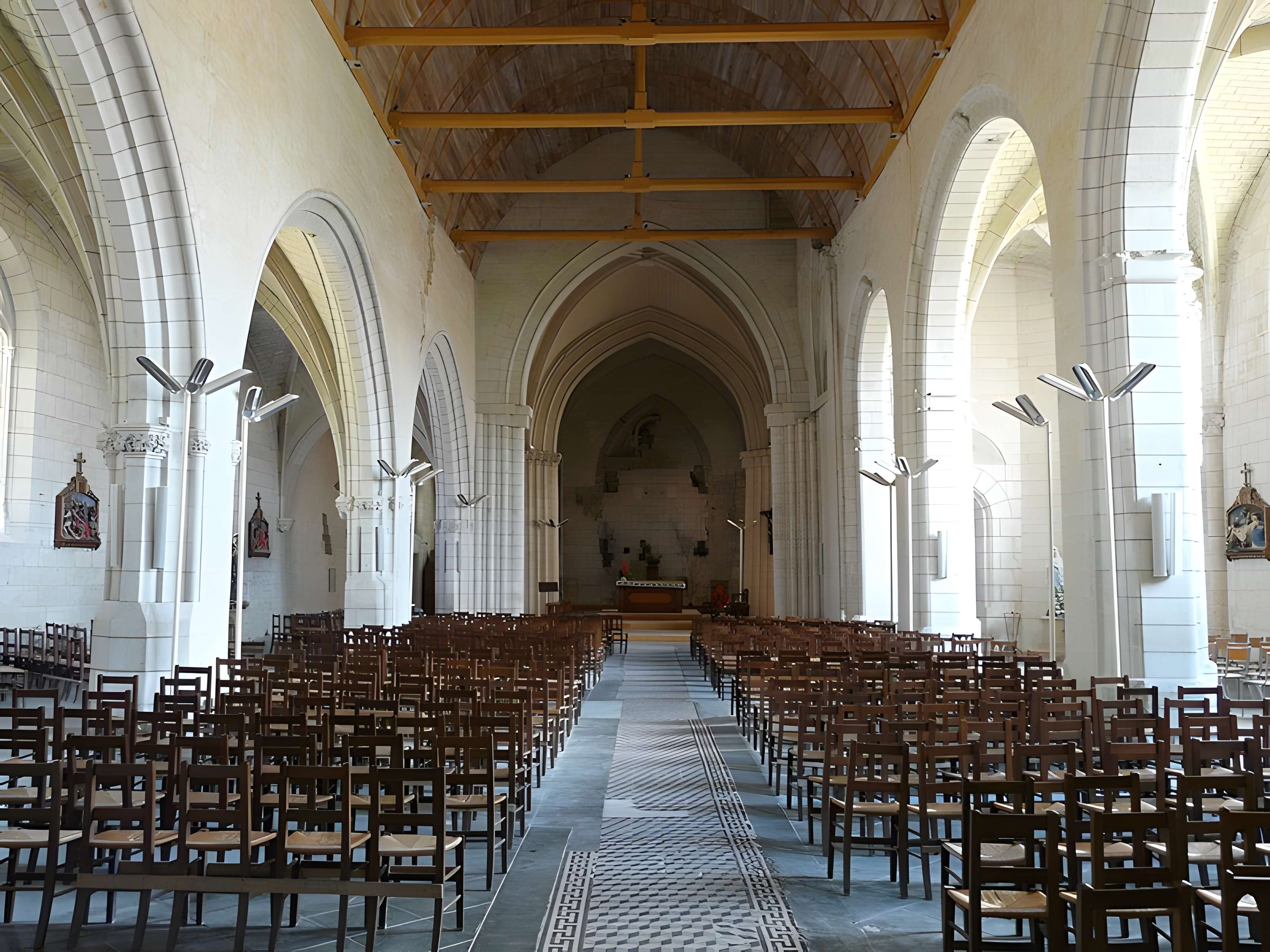 Église Saint-Pierre de Loudun