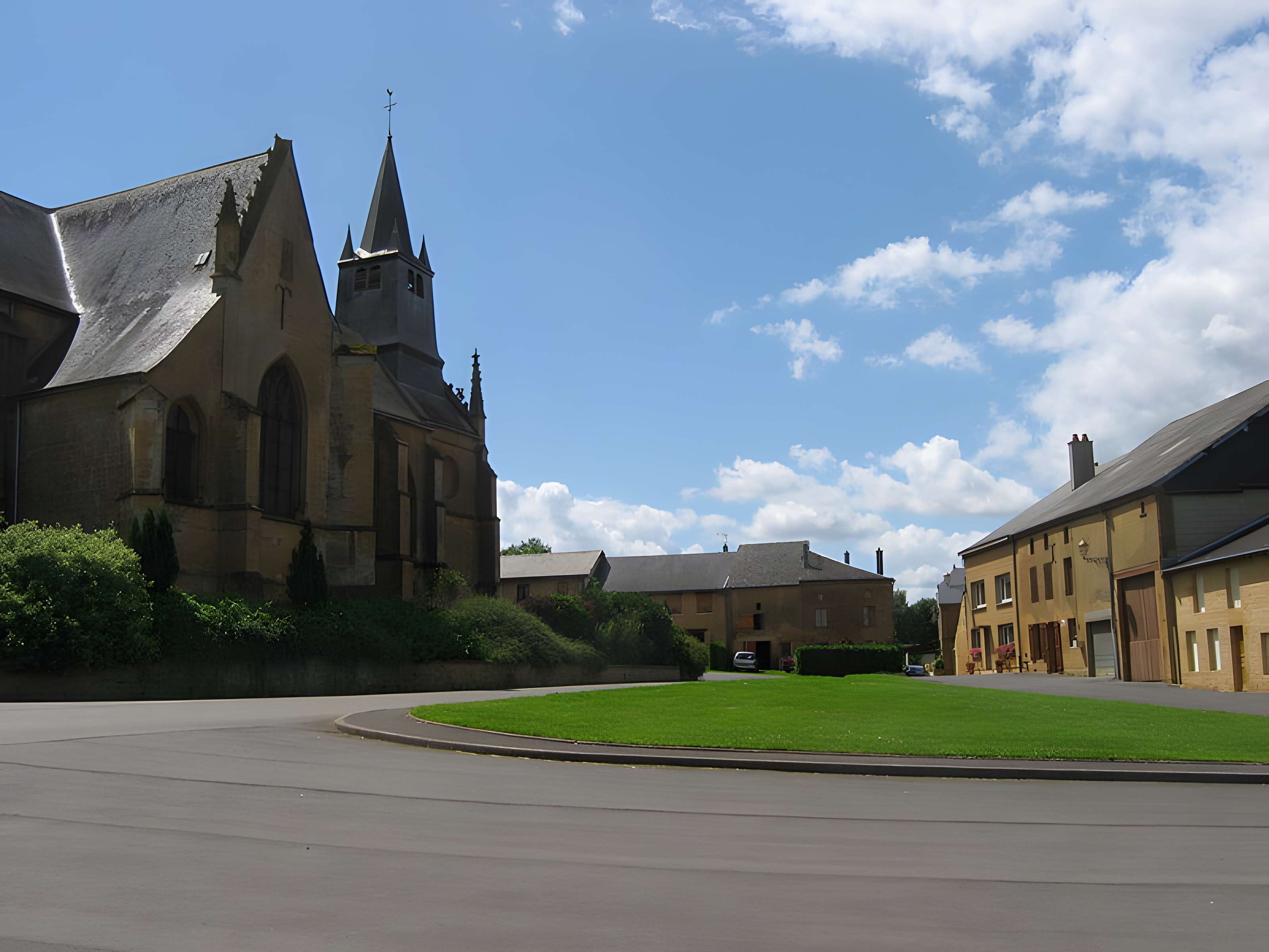 Église Saint-Marcel de Saint-Marcel dans les Ardennes