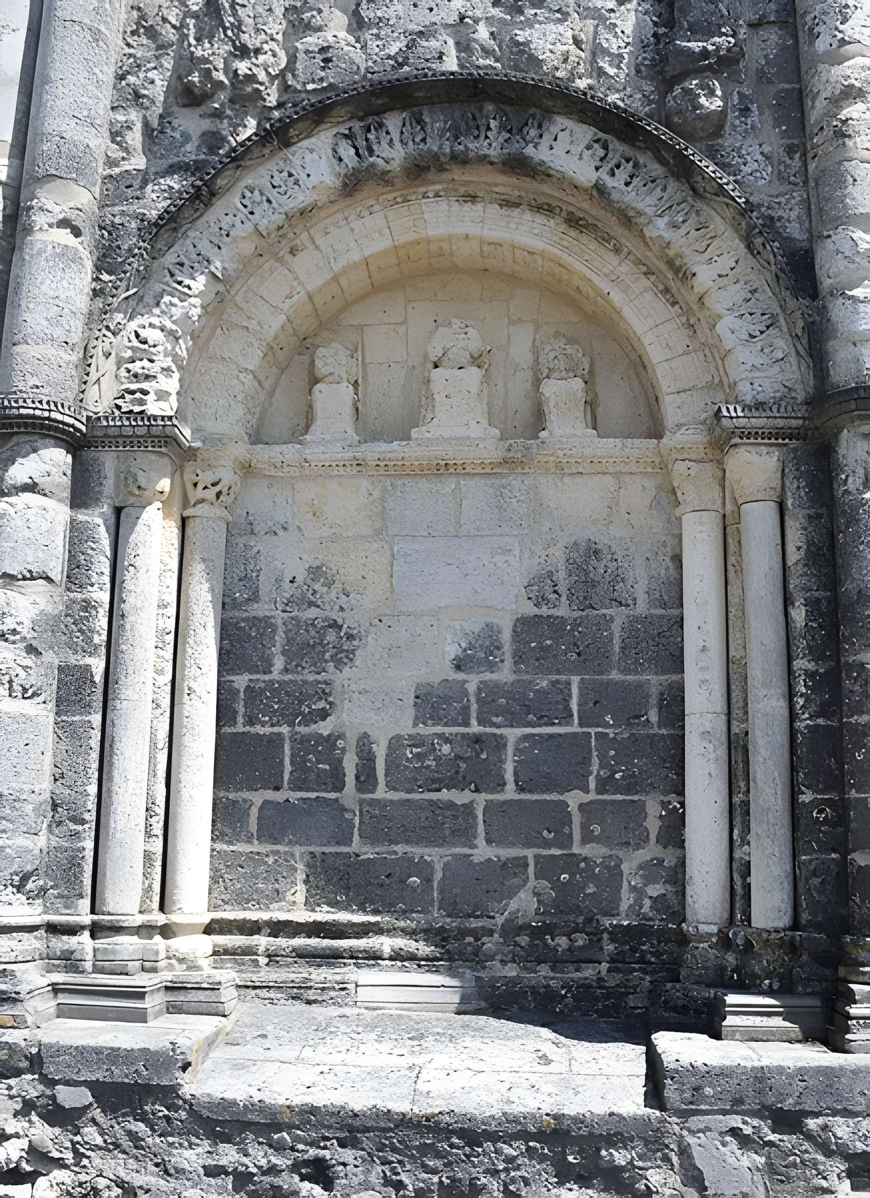 Église Saint-Martial de Chalais