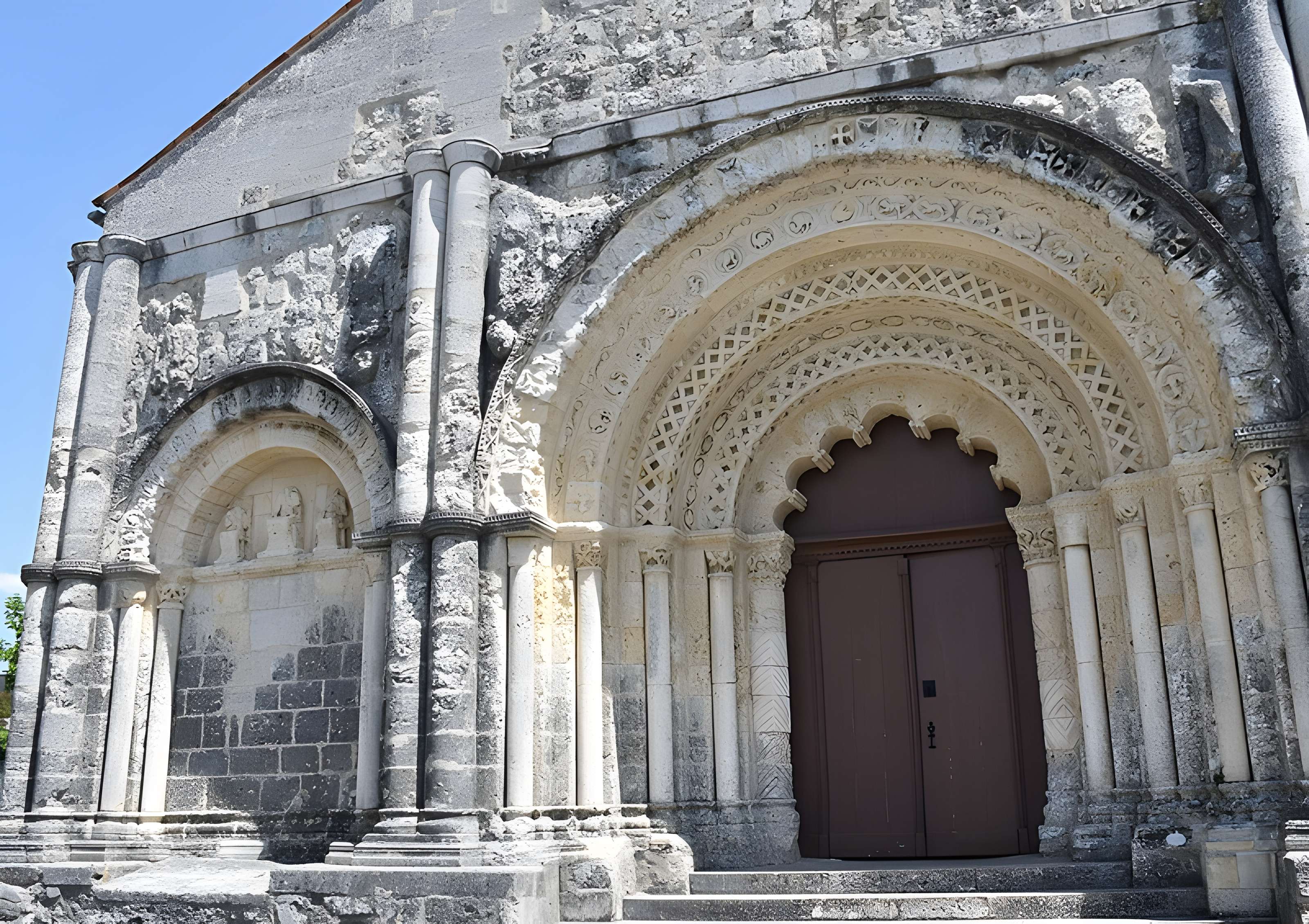 Église Saint-Martial de Chalais