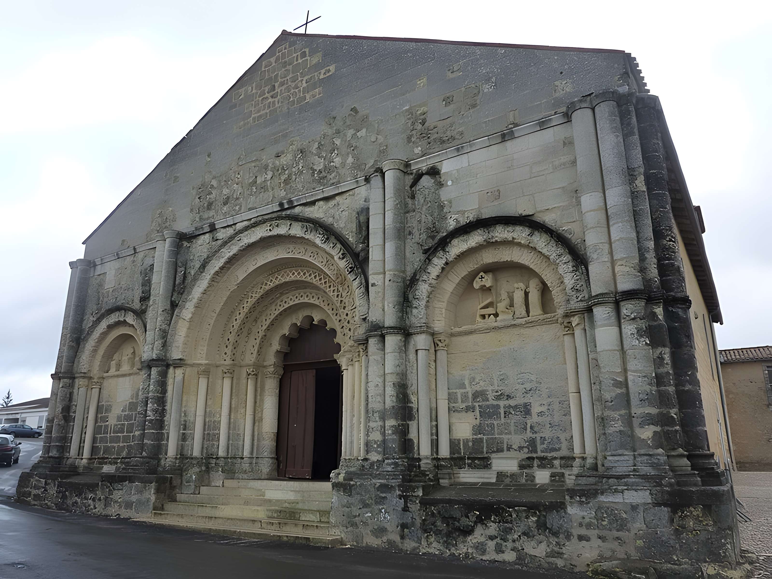 Église Saint-Martial de Chalais
