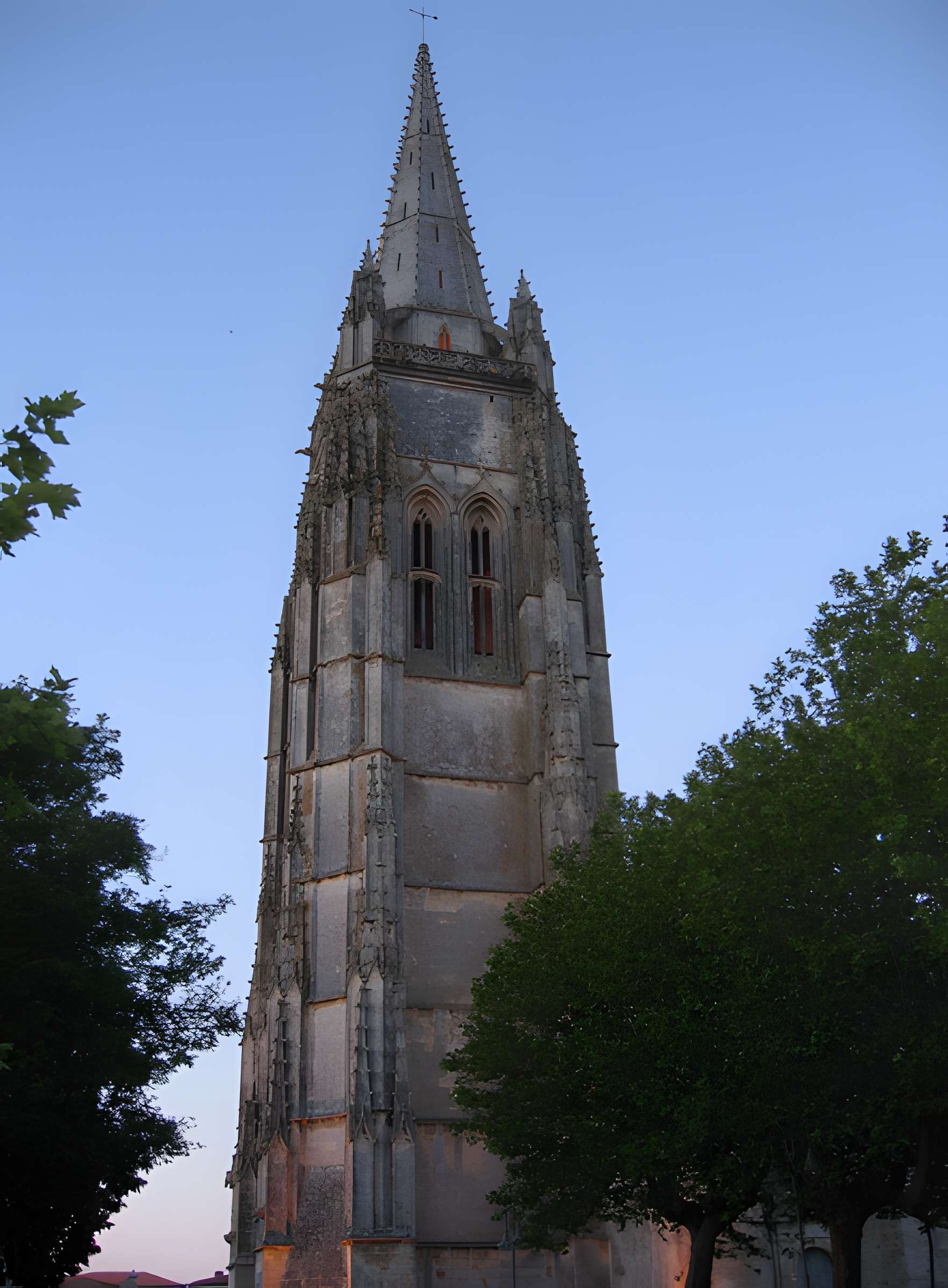 Église Saint-Pierre de Marennes