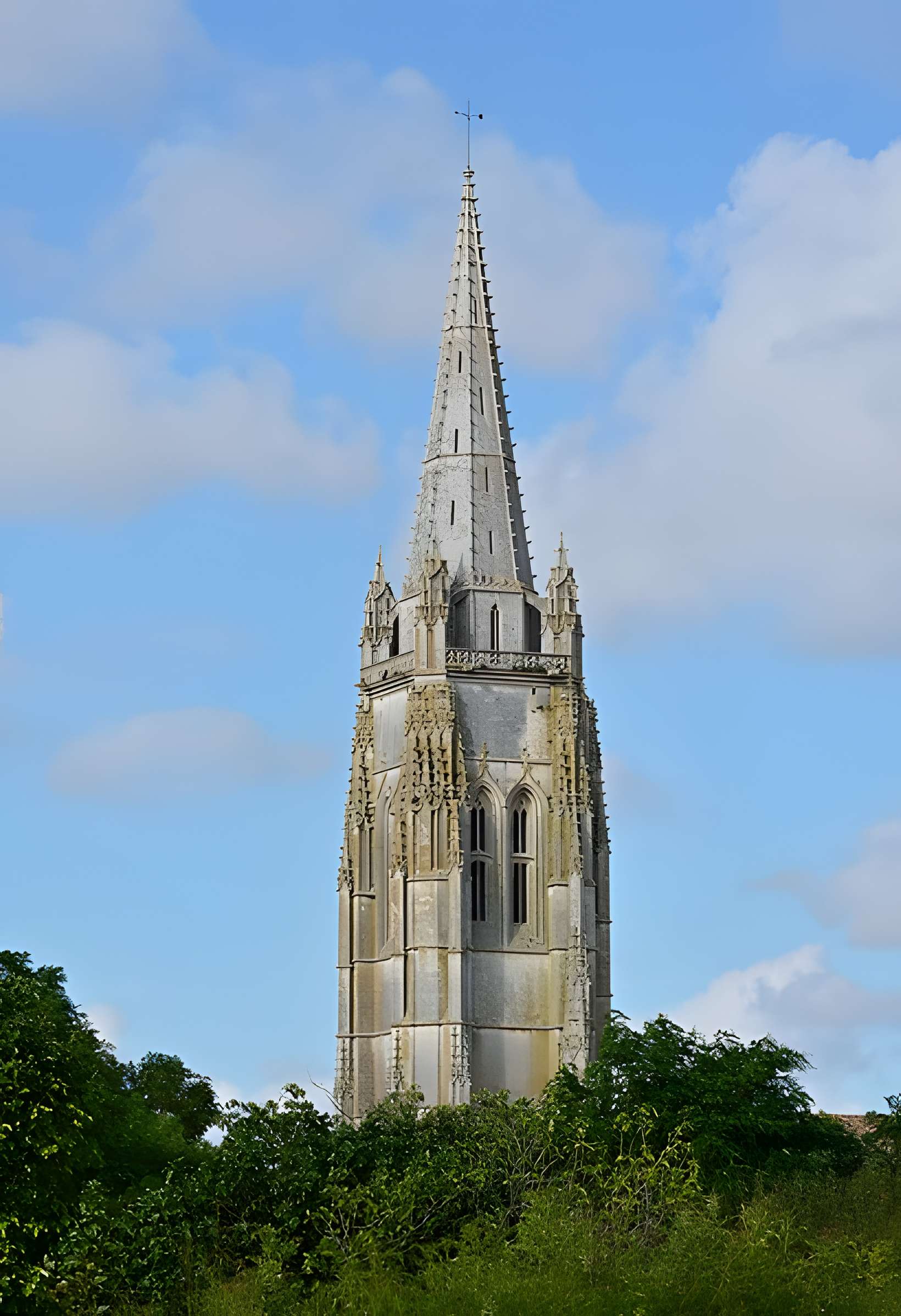Église Saint-Pierre de Marennes