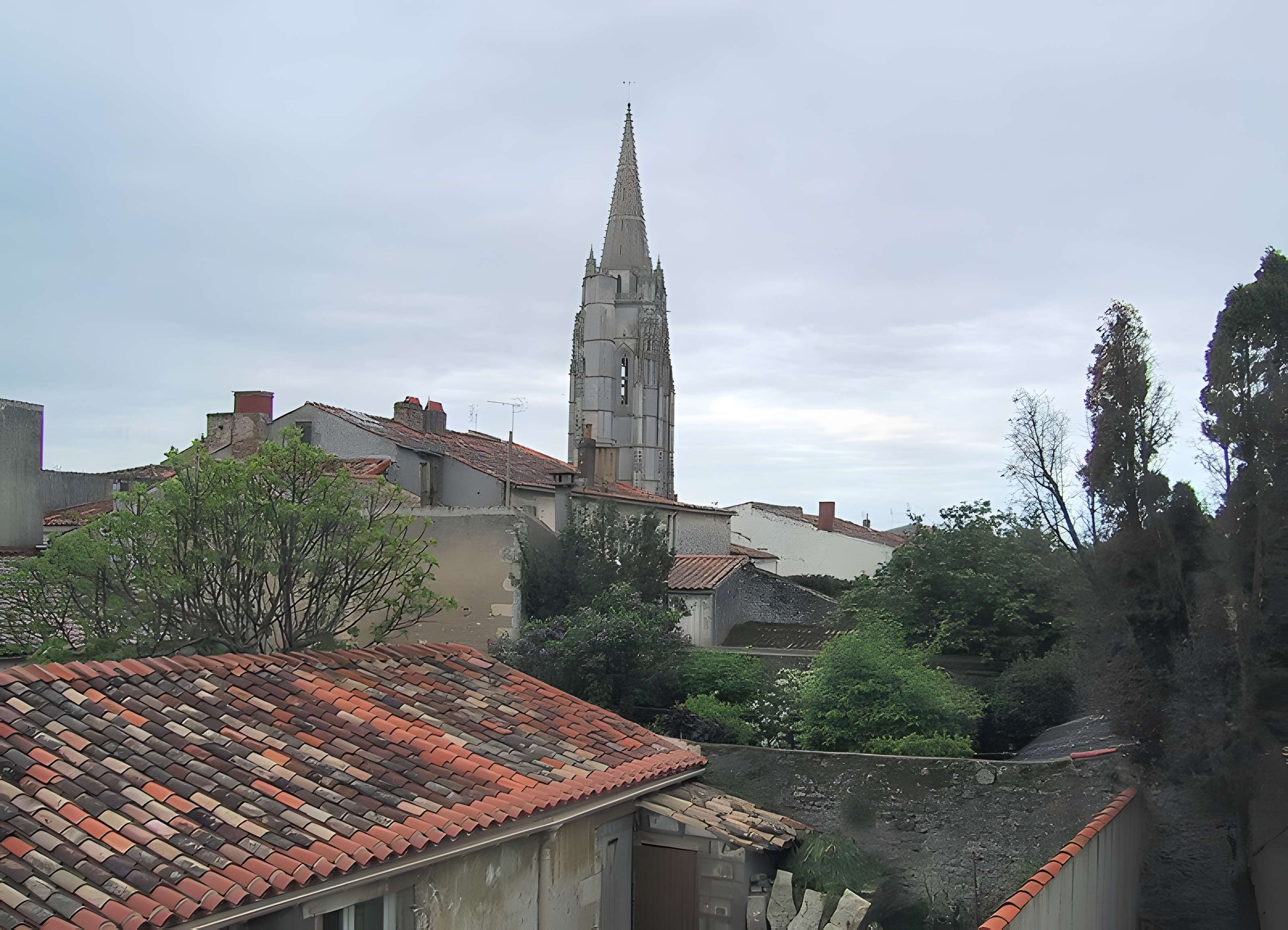 Église Saint-Pierre de Marennes