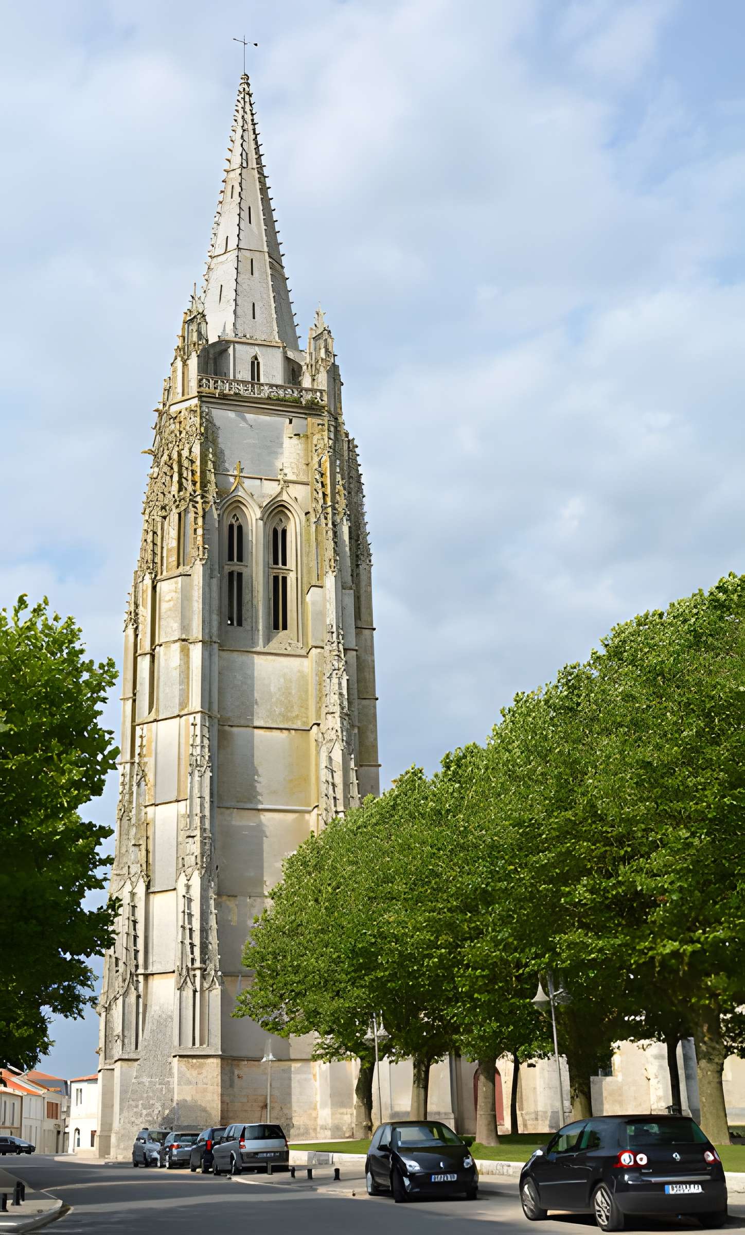 Église Saint-Pierre de Marennes