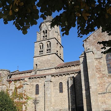 Église Saint-Pierre dUzerche