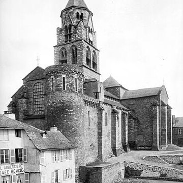 Église Saint-Pierre dUzerche