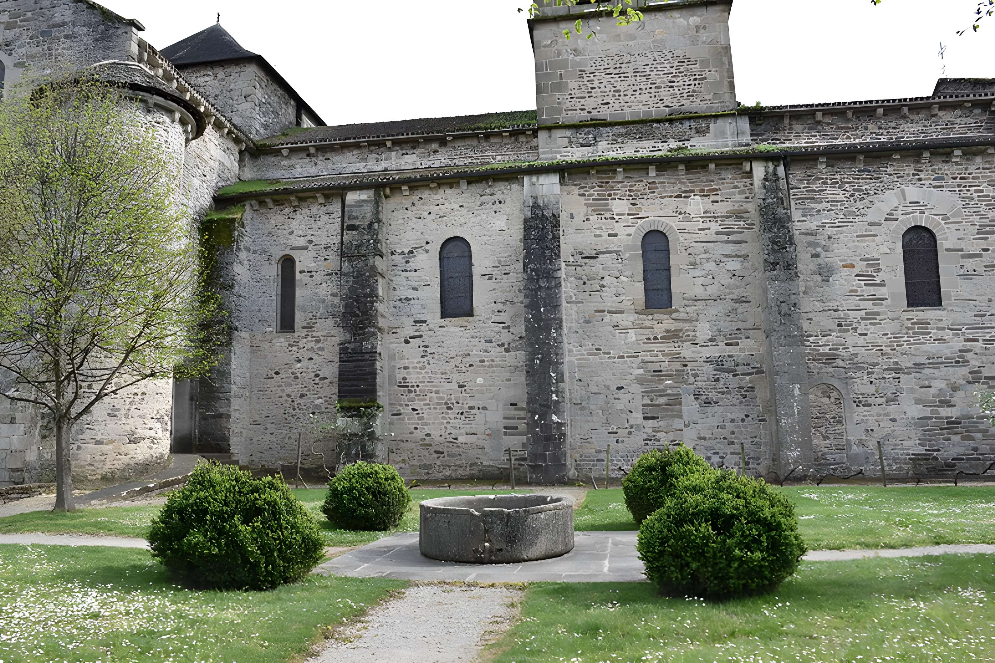 Église Saint-Pierre d'Uzerche
