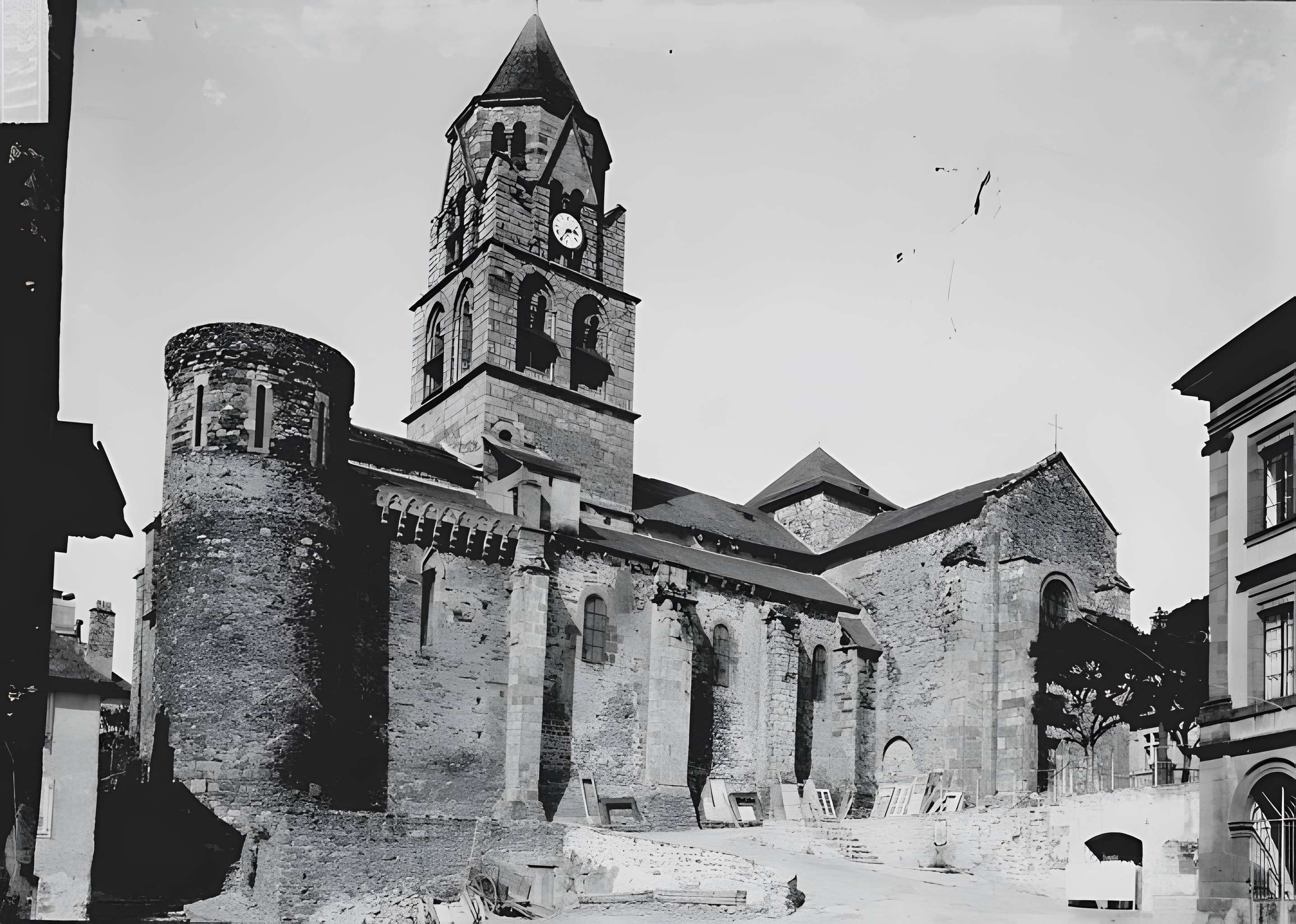 Église Saint-Pierre d'Uzerche