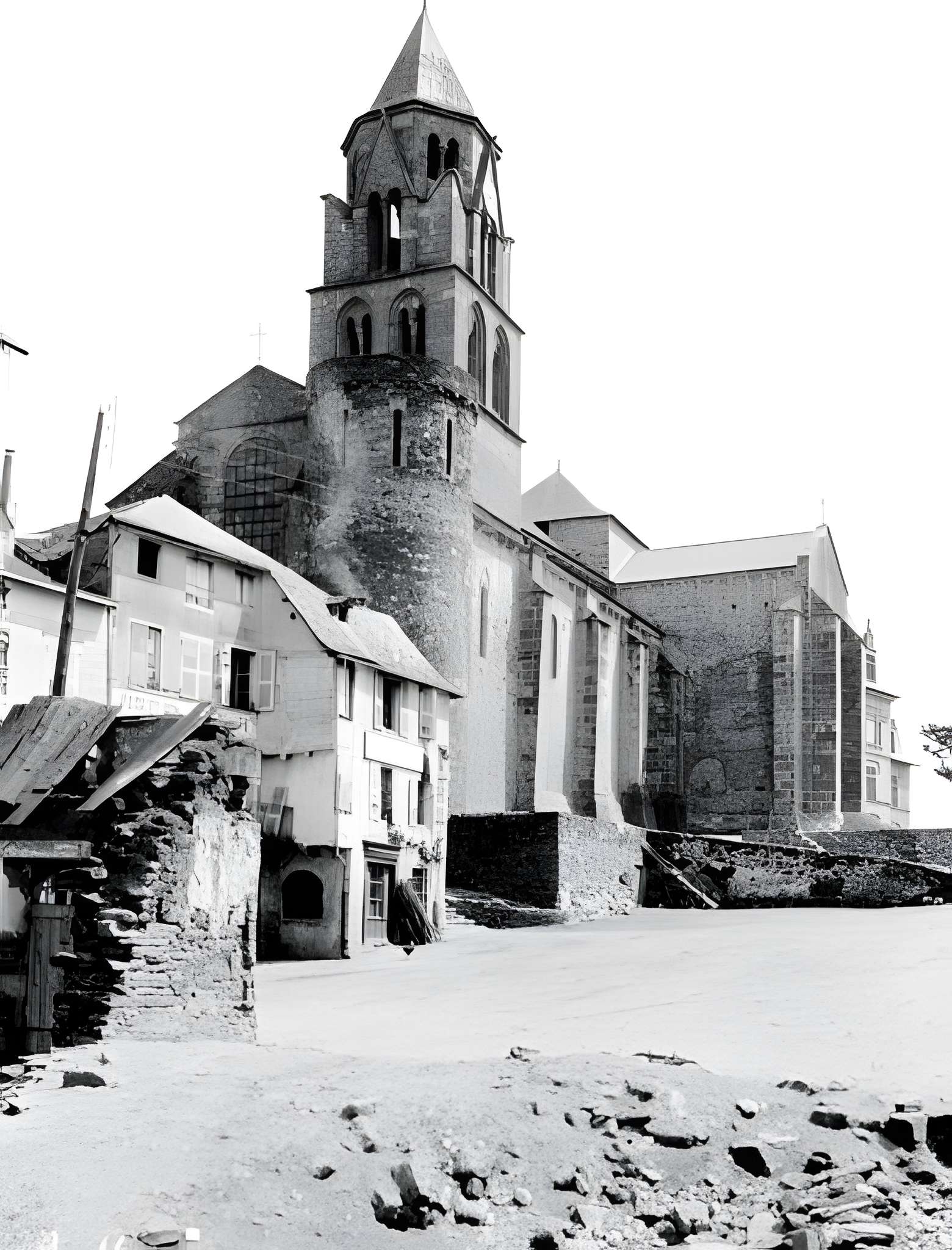 Église Saint-Pierre d'Uzerche