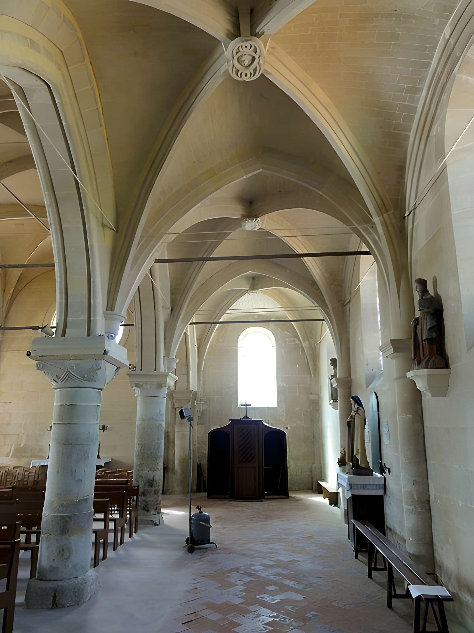 Église Saint-Martin de Commeny