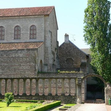 Église Saint-Pierre-aux-Nonnains de Metz
