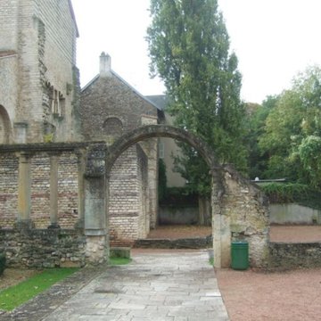 Église Saint-Pierre-aux-Nonnains de Metz