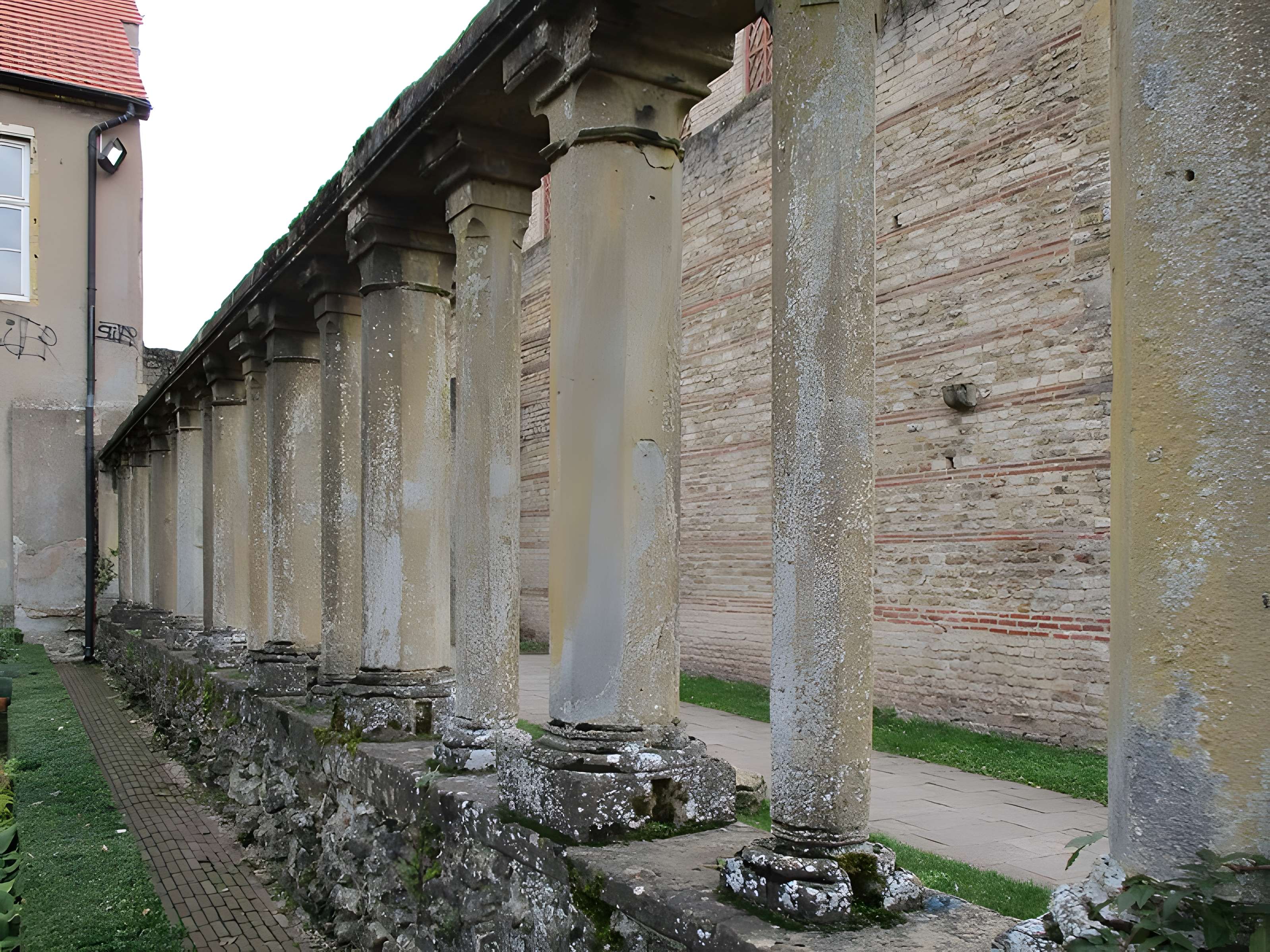 Église Saint-Pierre-aux-Nonnains de Metz