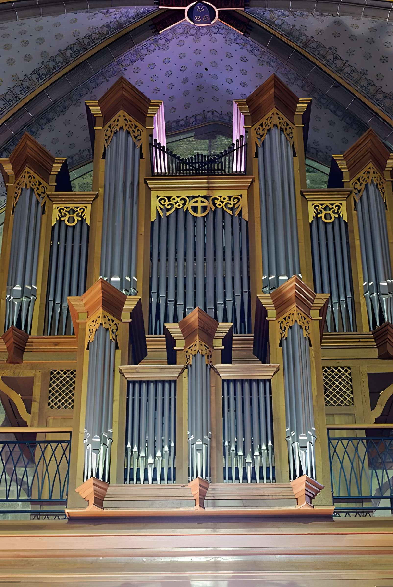 Église Saint-Martin de Laroque-d'Olmes