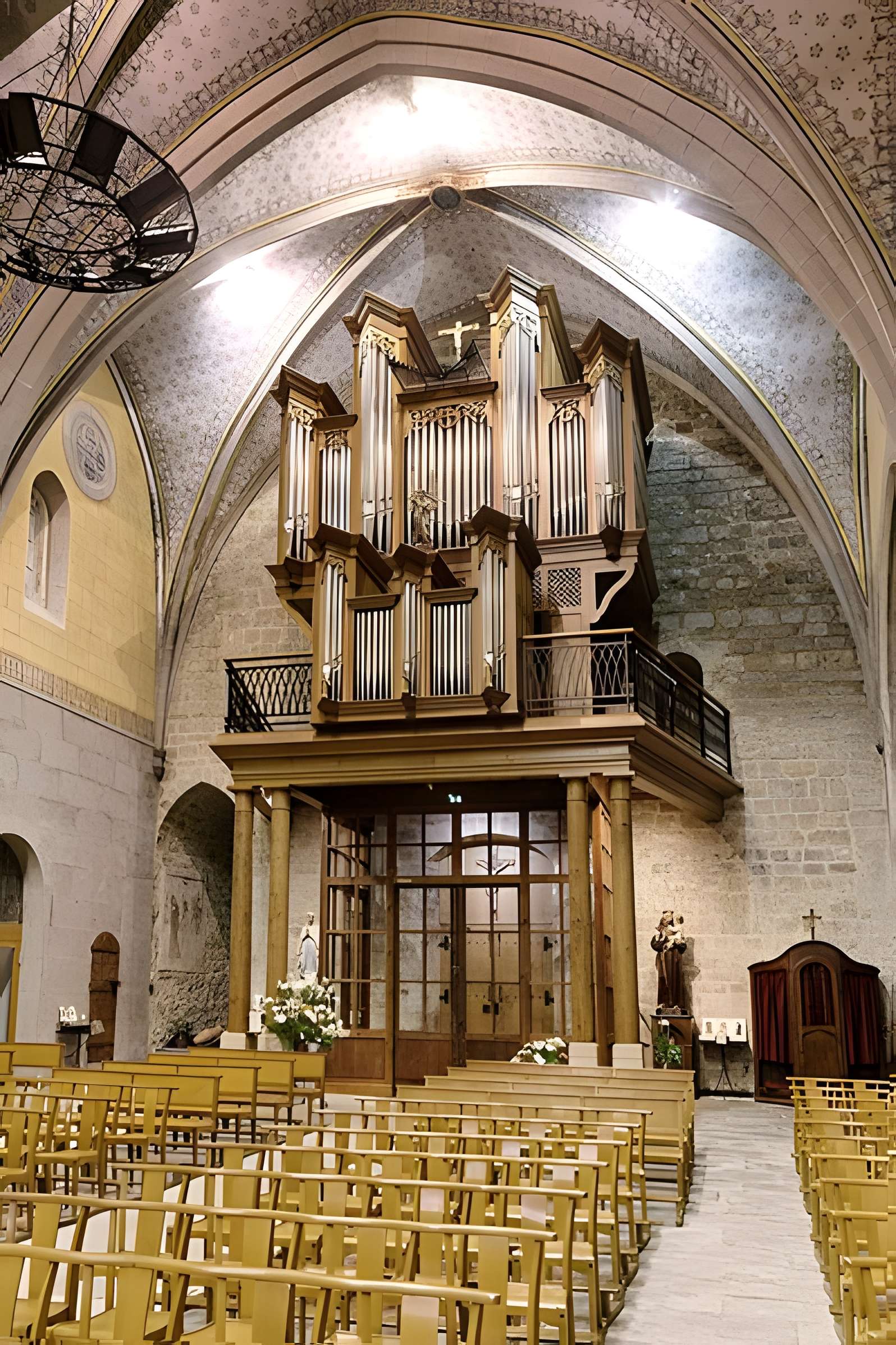 Église Saint-Martin de Laroque-d'Olmes