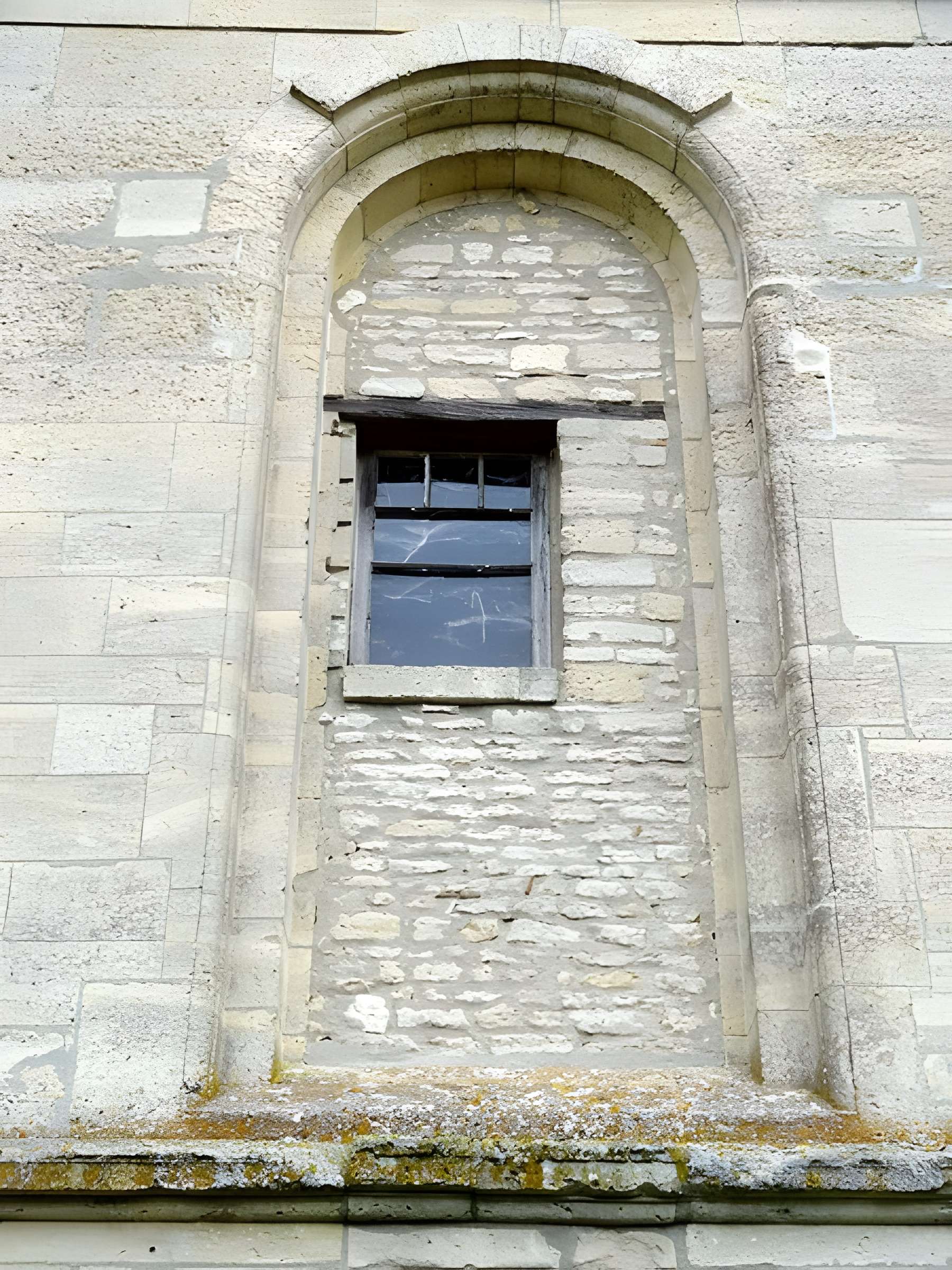 Église Saint-Martin de Montjavoult