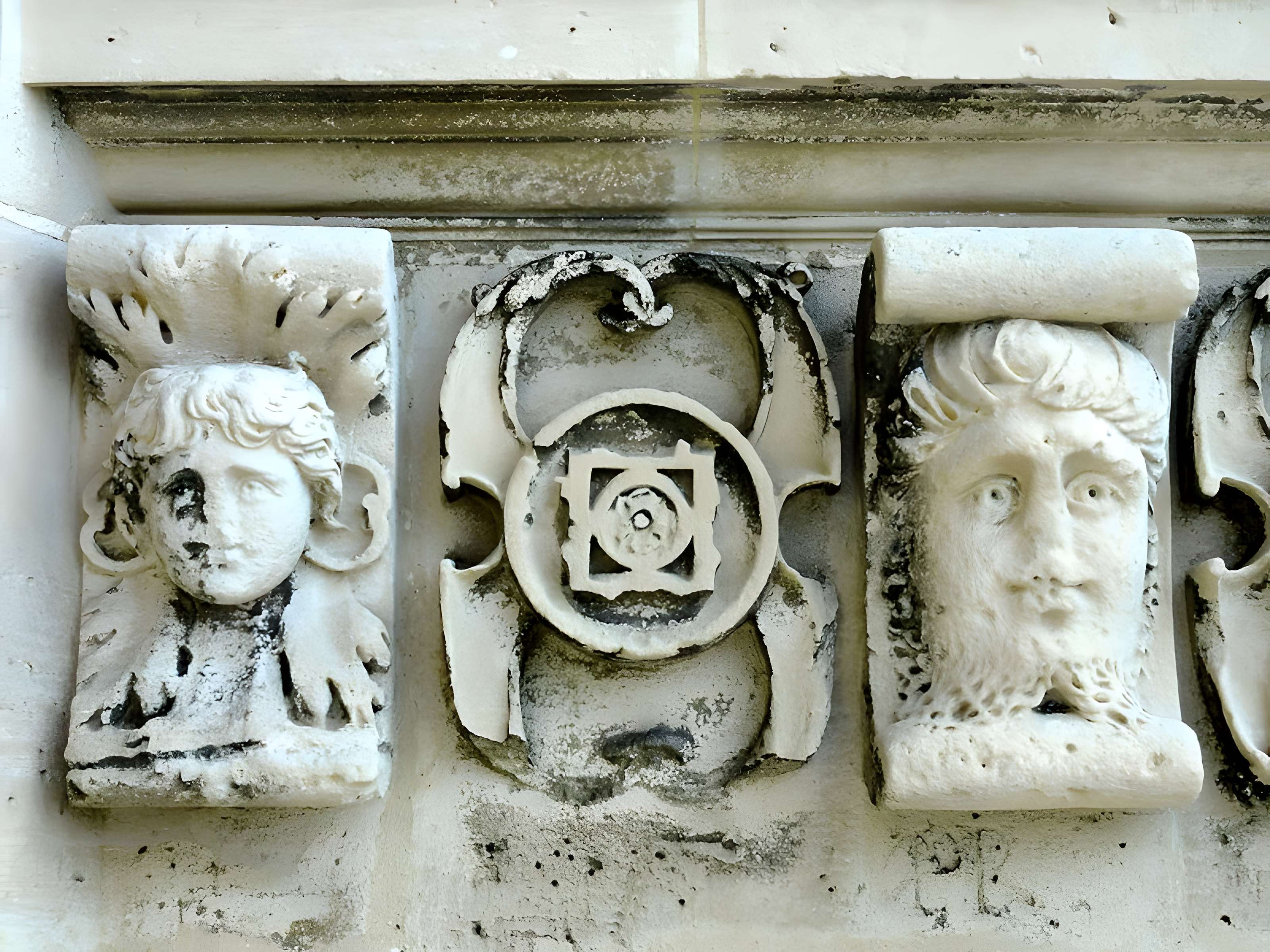 Église Saint-Martin de Montjavoult