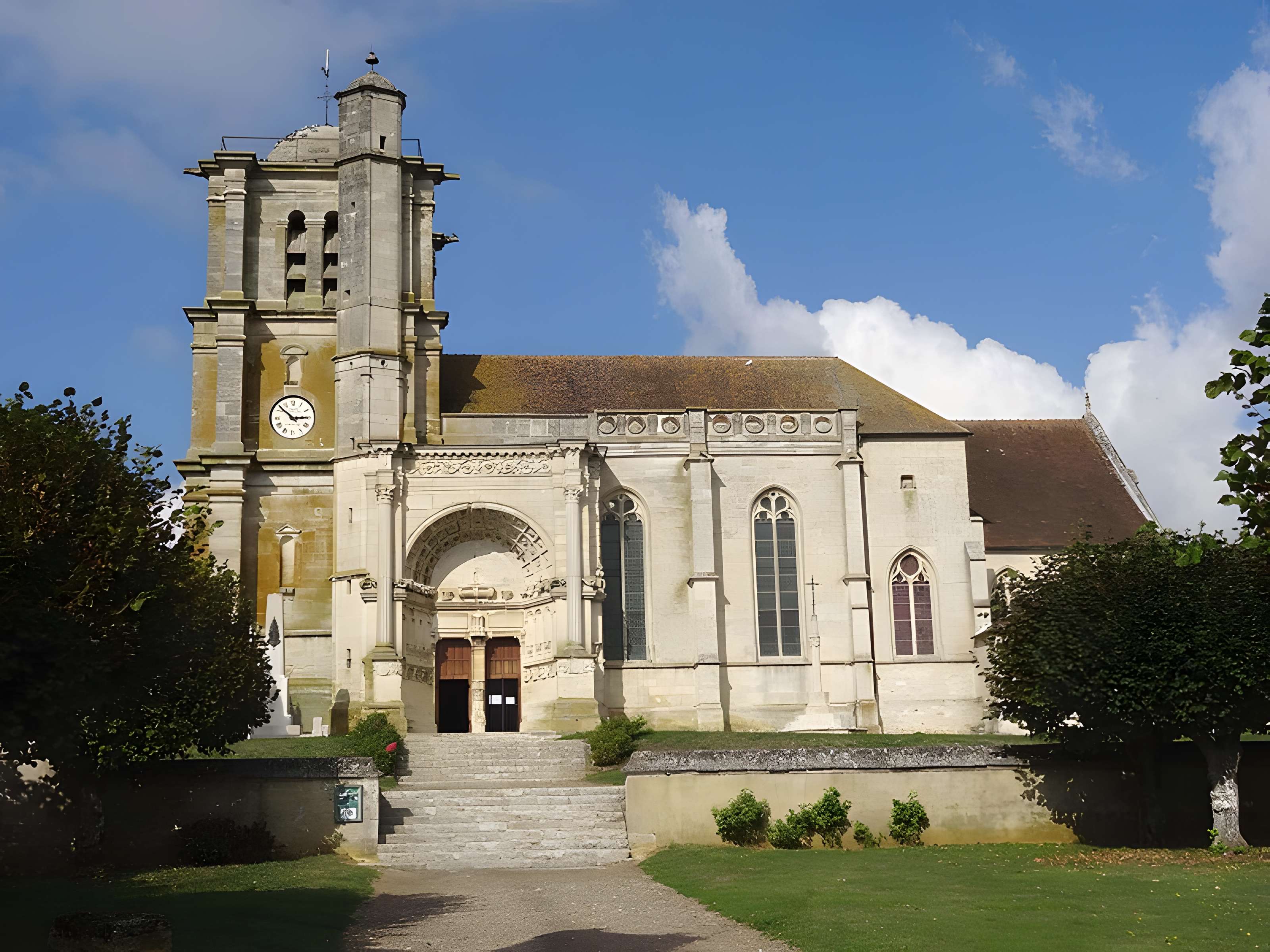 Église Saint-Martin de Montjavoult