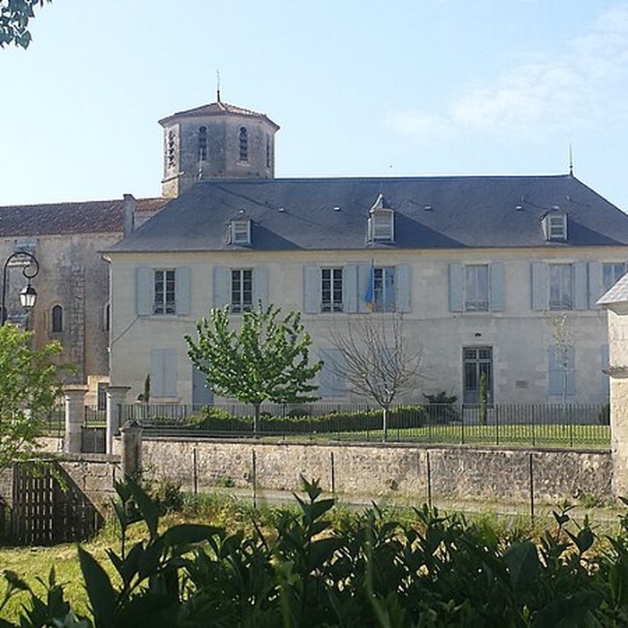 Photo de Église Saint-Martin de Nieul-lès-Saintes
