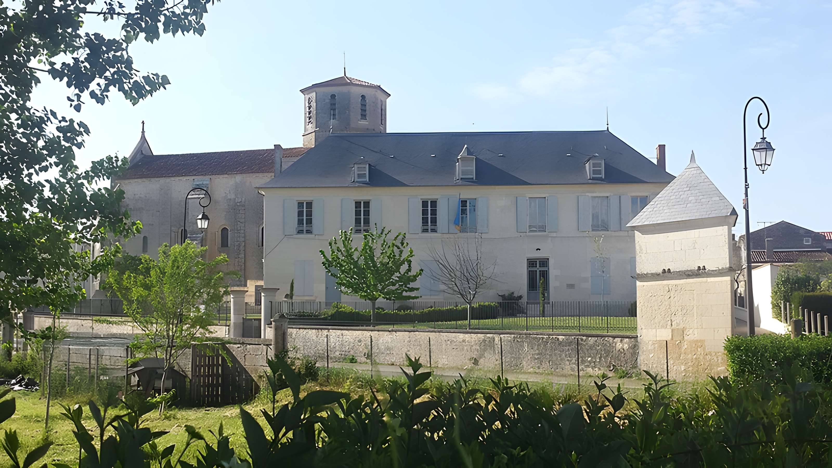 Église Saint-Martin de Nieul-lès-Saintes