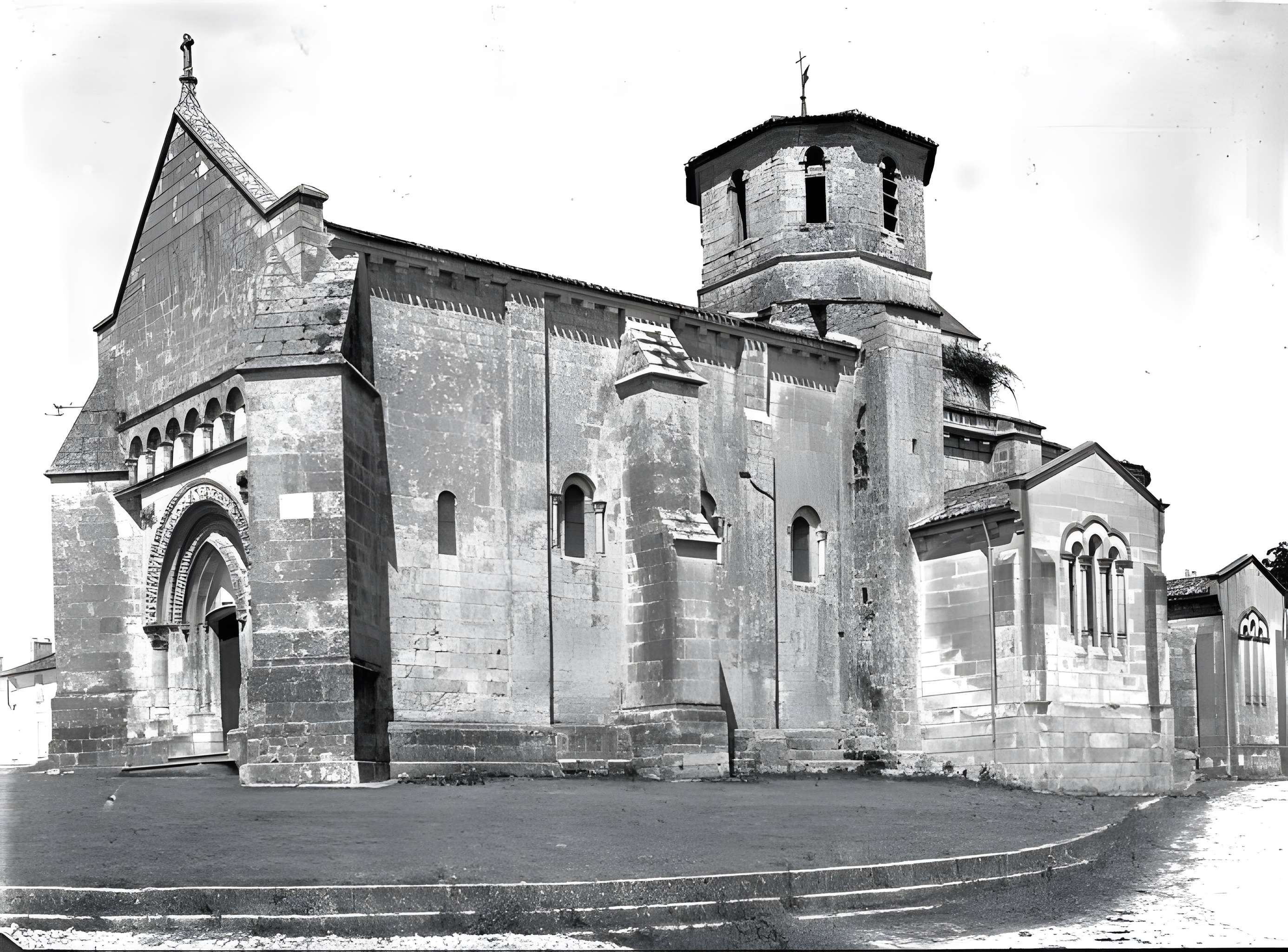 Église Saint-Martin de Nieul-lès-Saintes