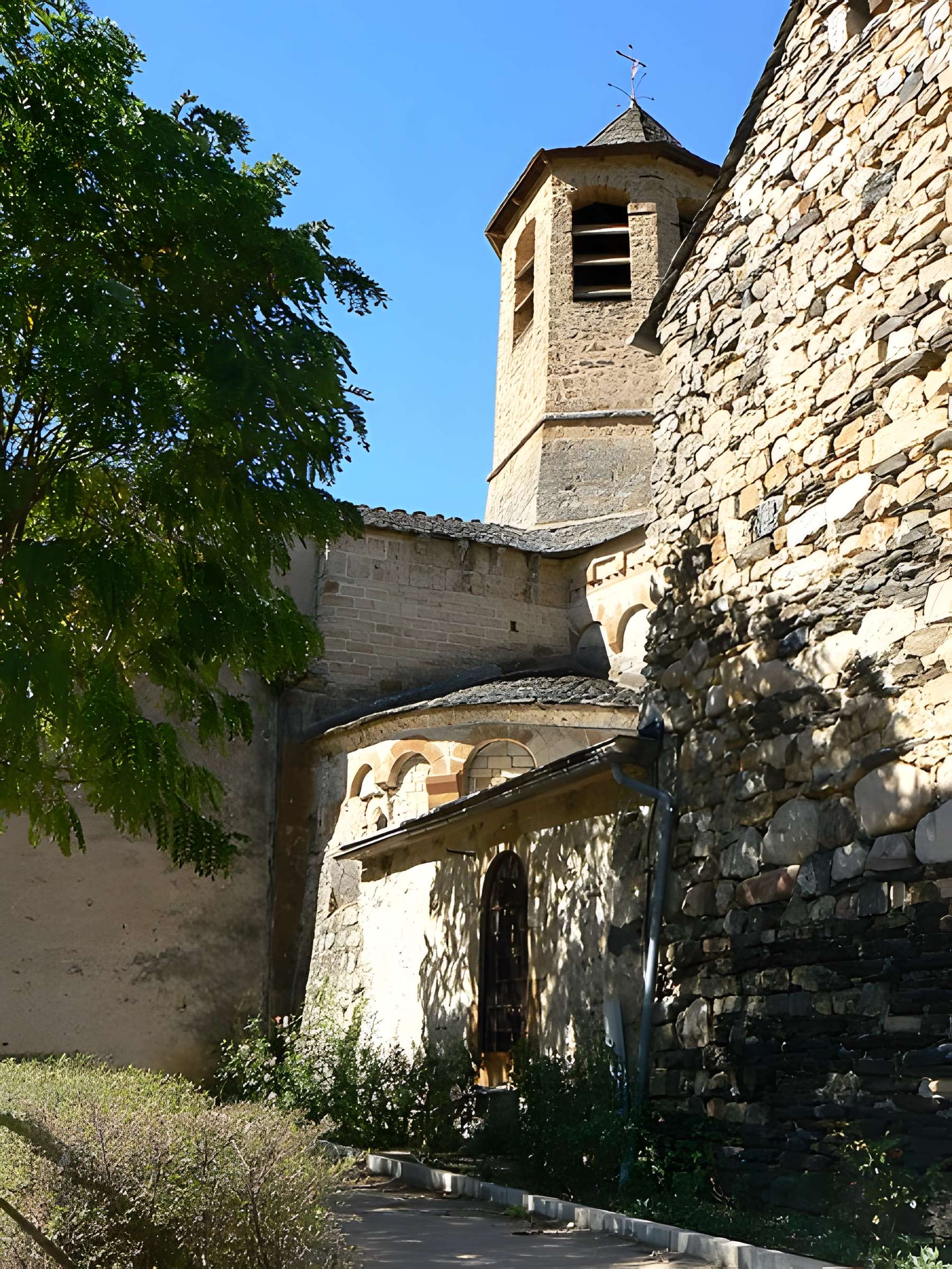 Église Saint-Pierre-et-Saint-Paul d'Ispagnac