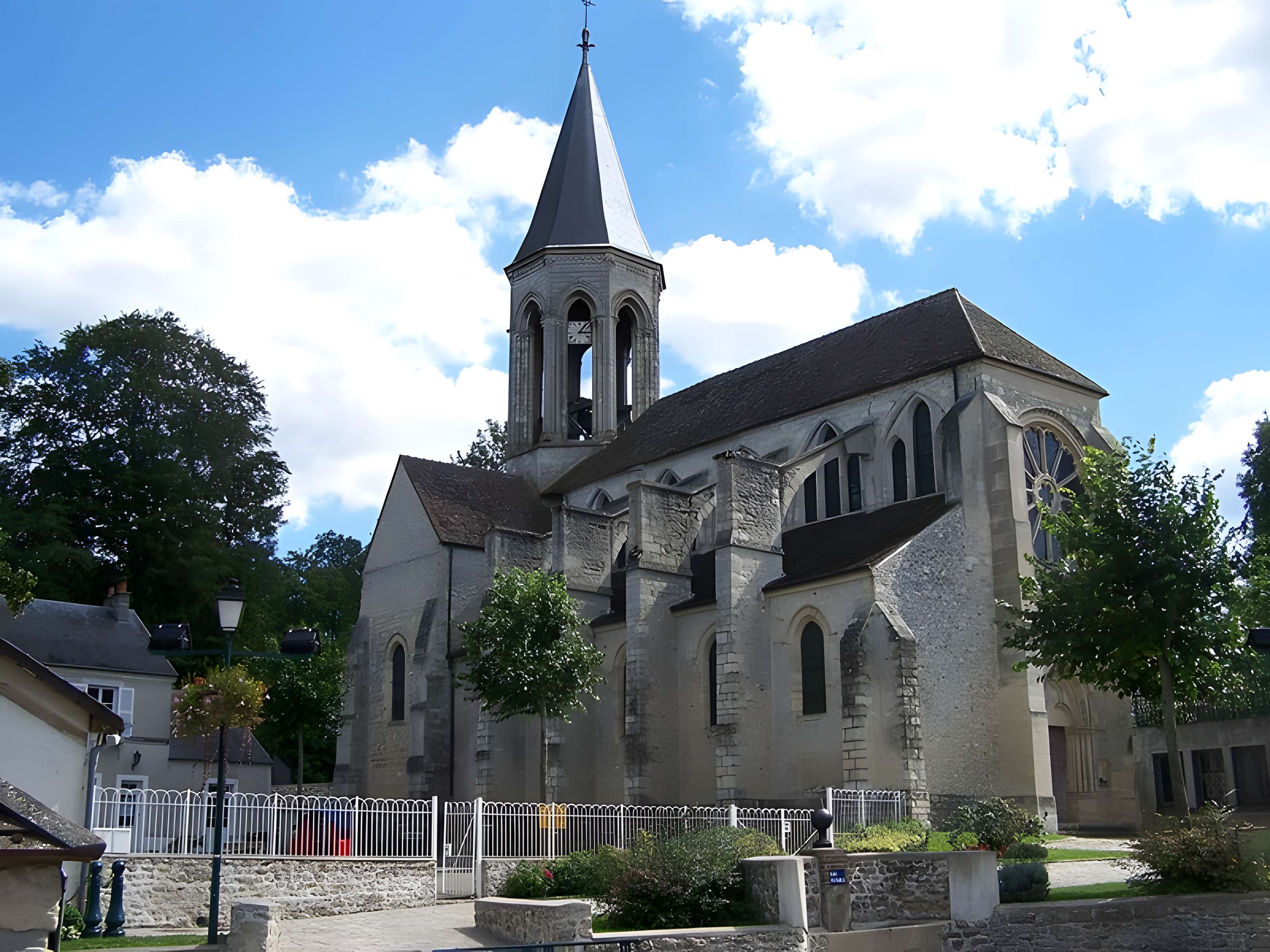 Église Saint-Martin de Thiverval-Grignon 