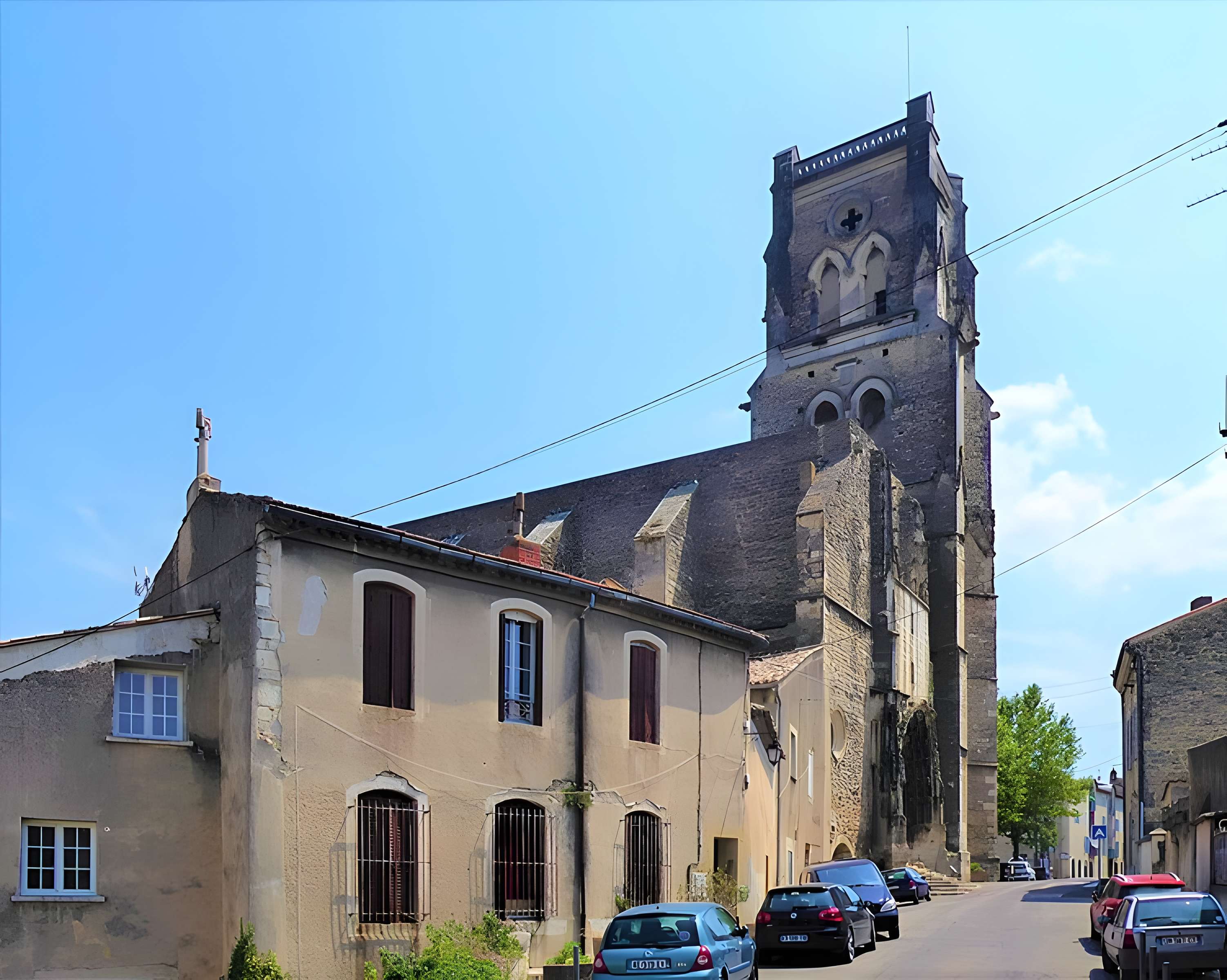 Église Saint-Saturnin de Pont-Saint-Esprit