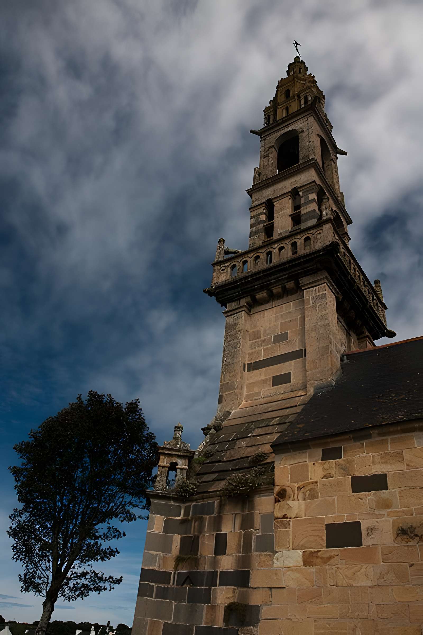 Église Saint-Sauveur du Faou