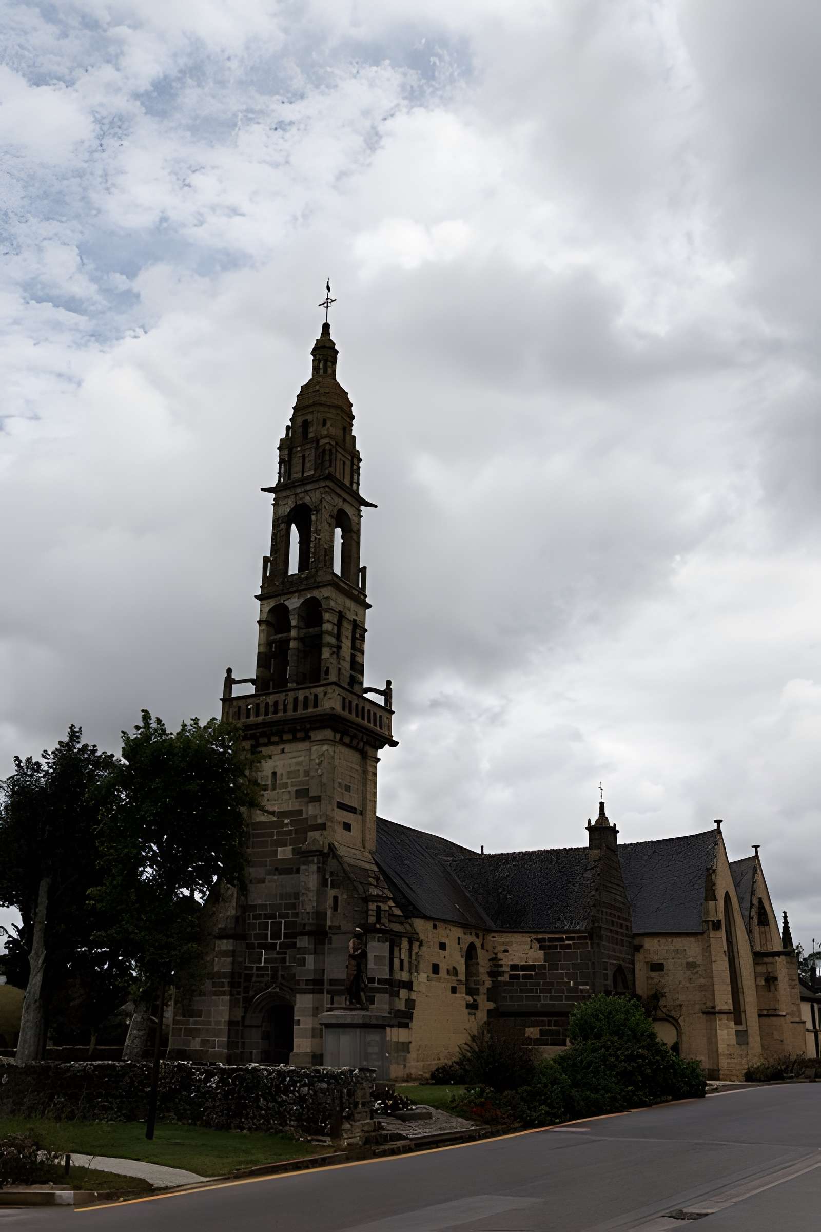 Église Saint-Sauveur du Faou