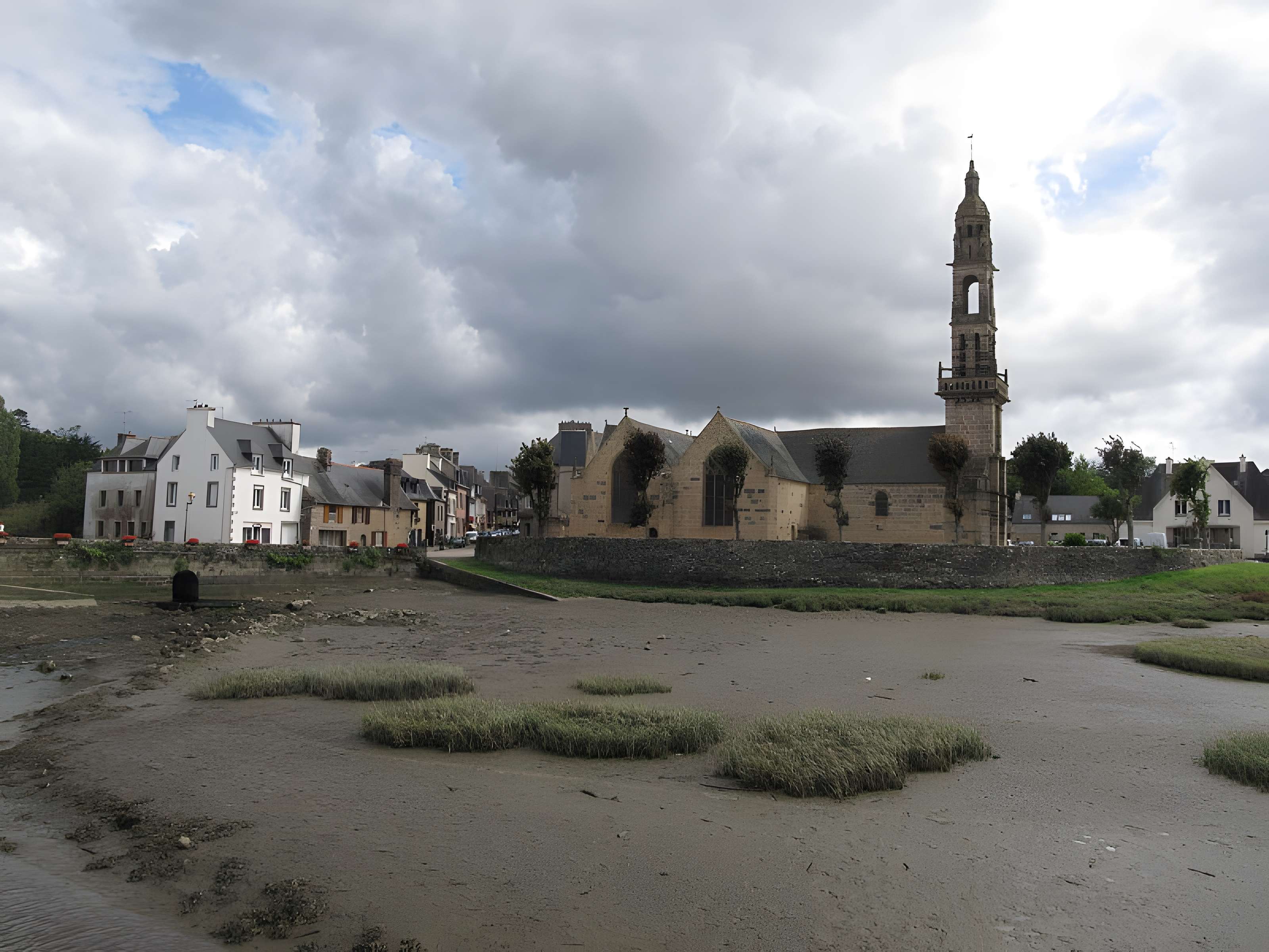 Église Saint-Sauveur du Faou