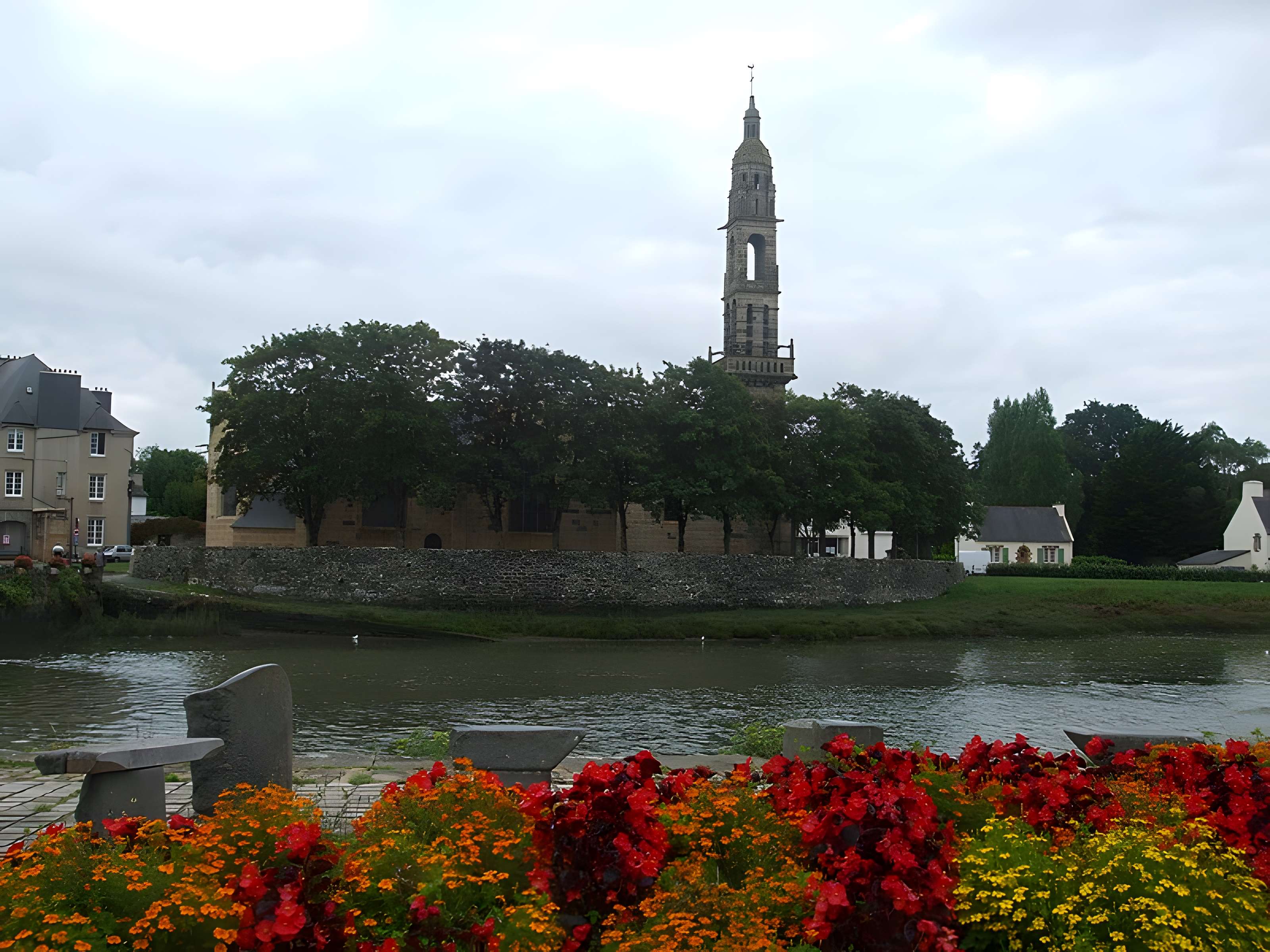 Église Saint-Sauveur du Faou