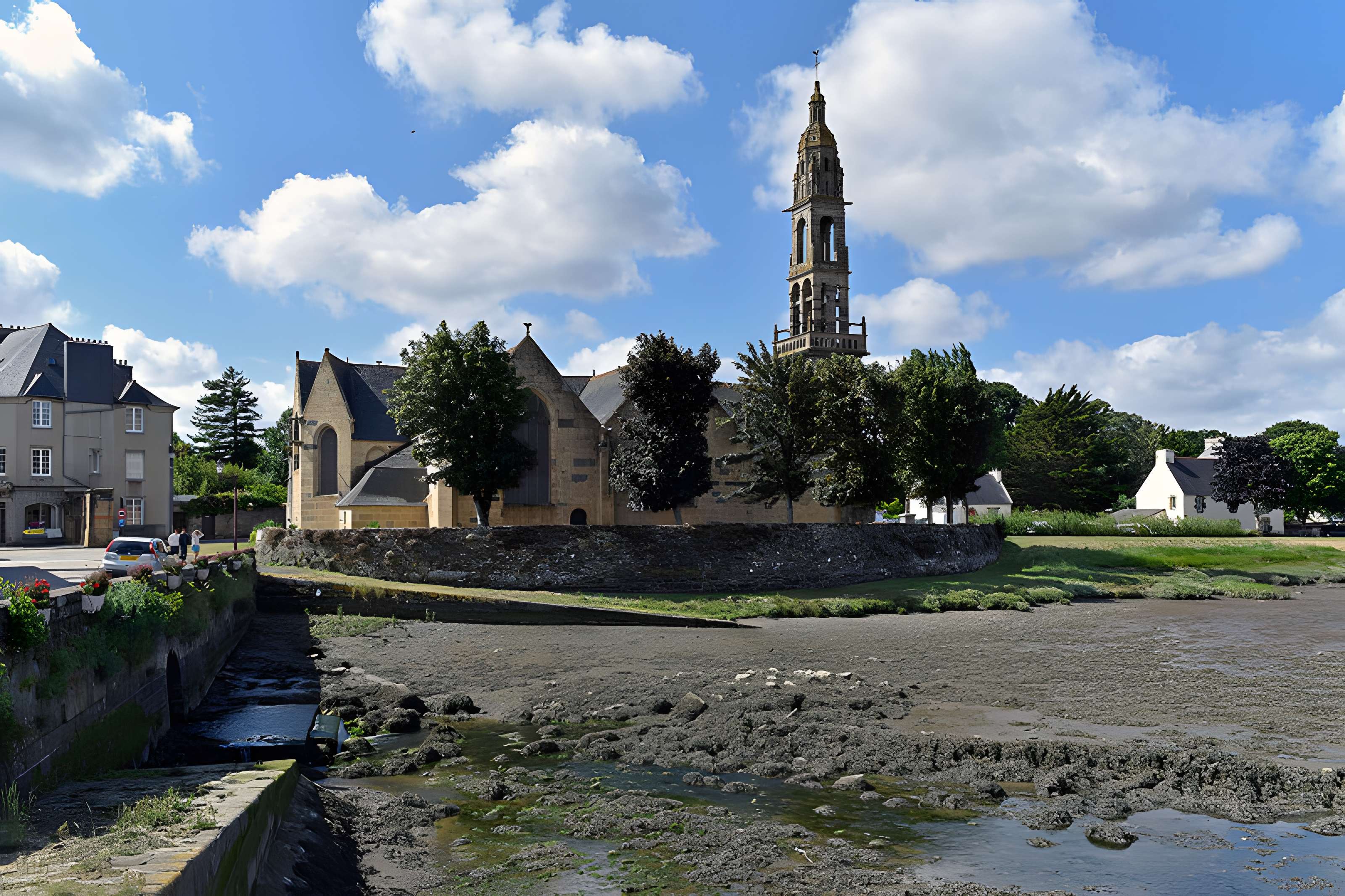 Église Saint-Sauveur du Faou