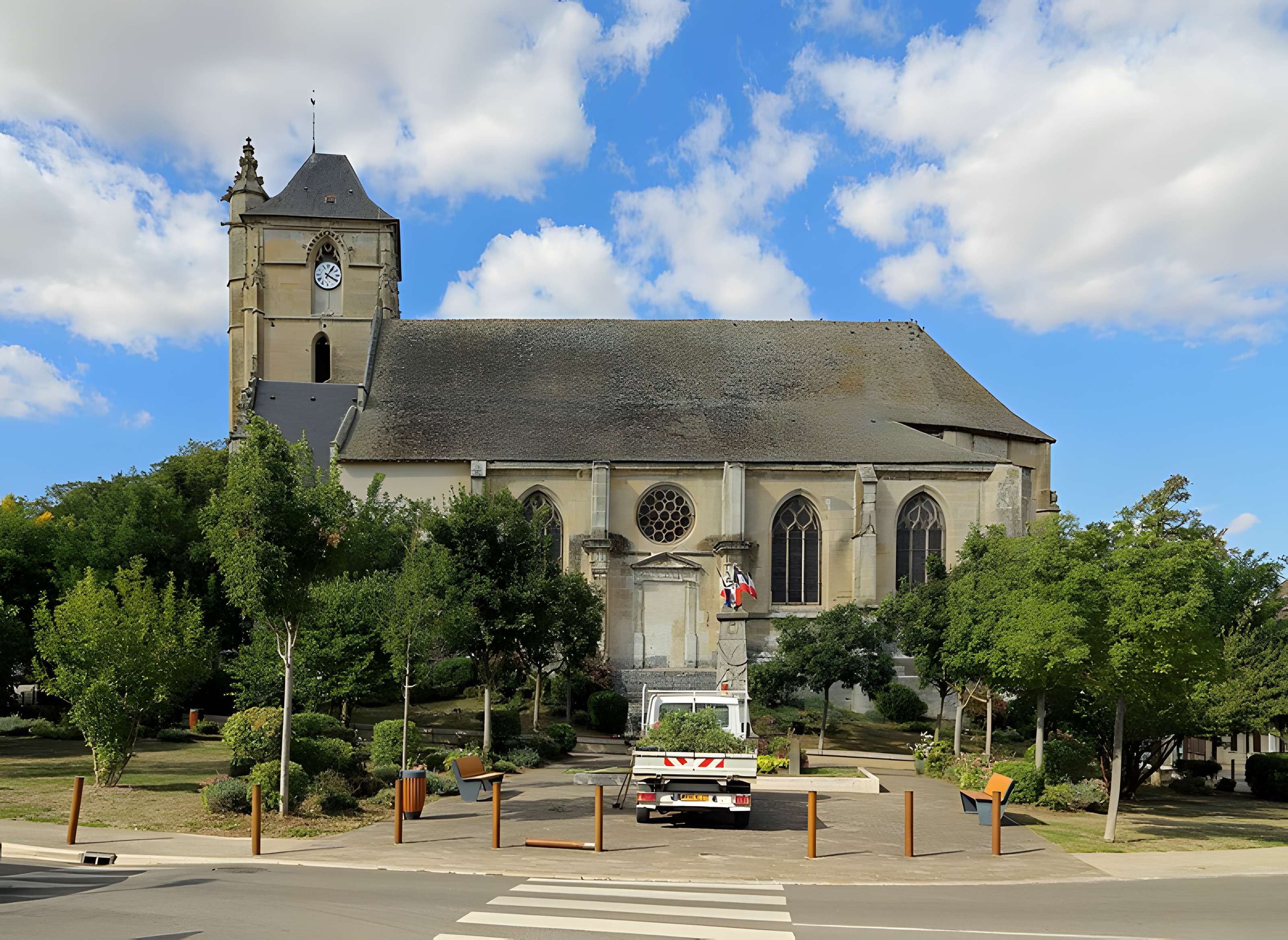 Église Saint-Martin d'Ivry-la-Bataille