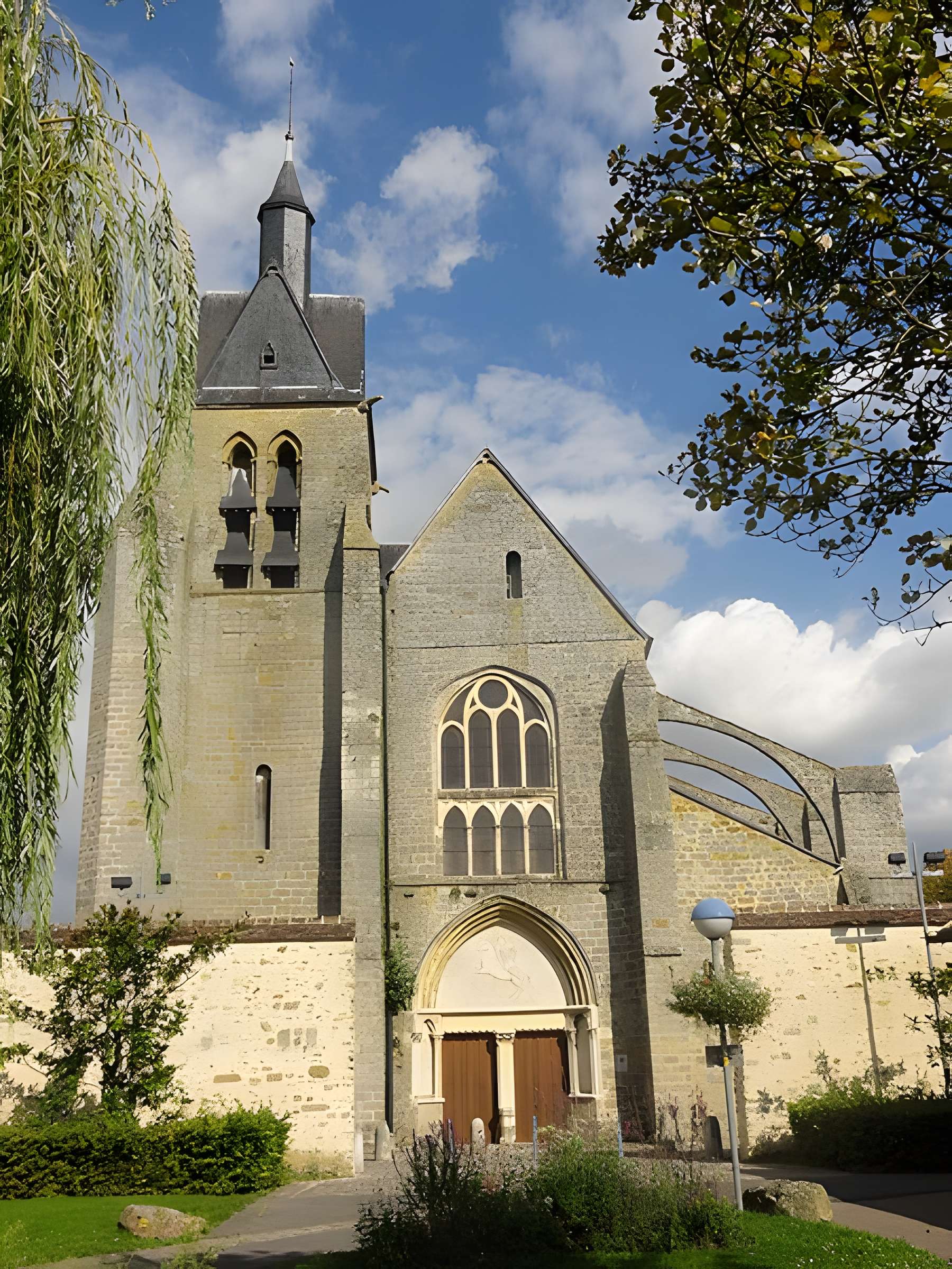 Église Saint-Martin-et-Saint-Magne de Nangis