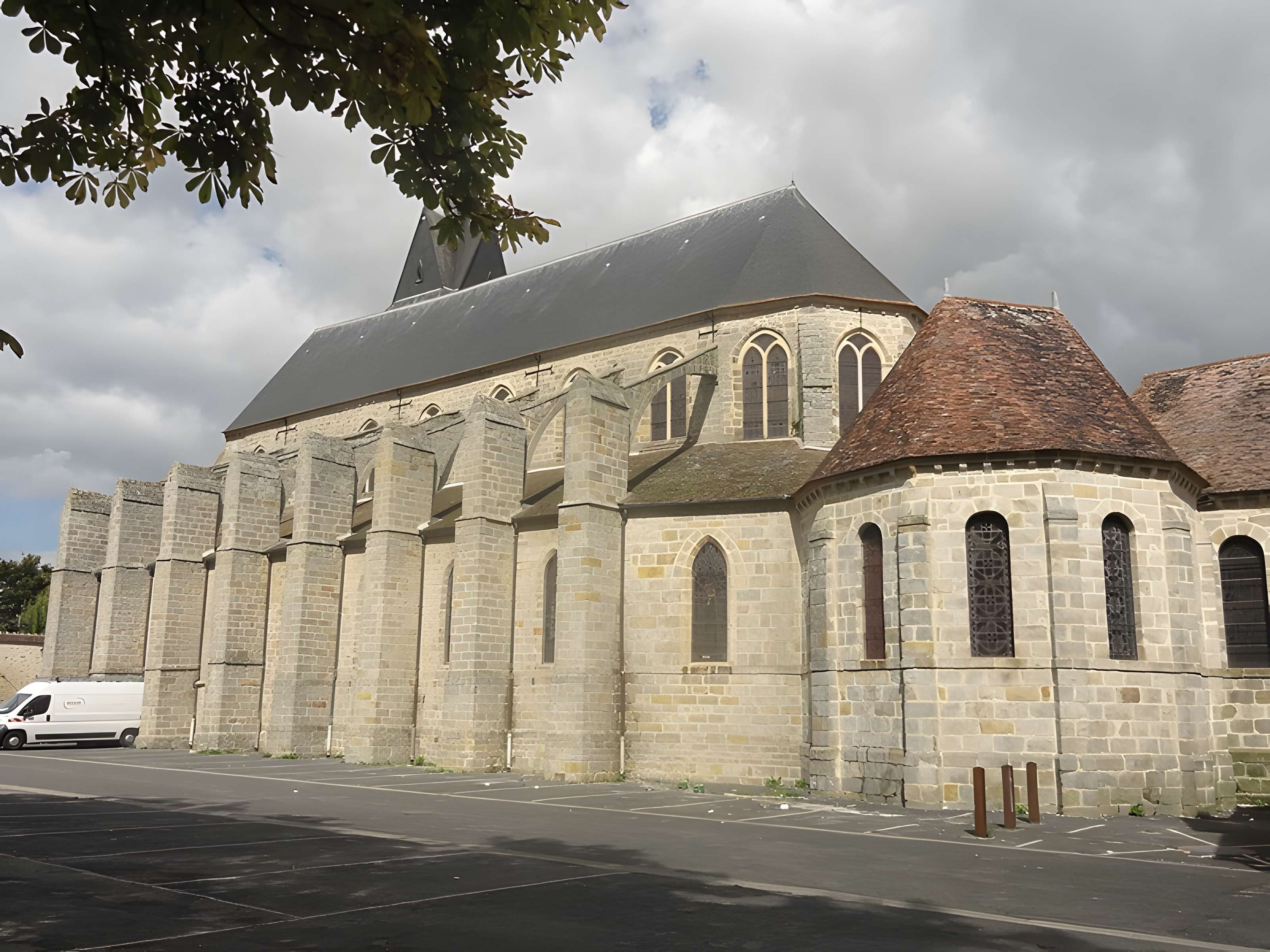 Église Saint-Martin-et-Saint-Magne de Nangis