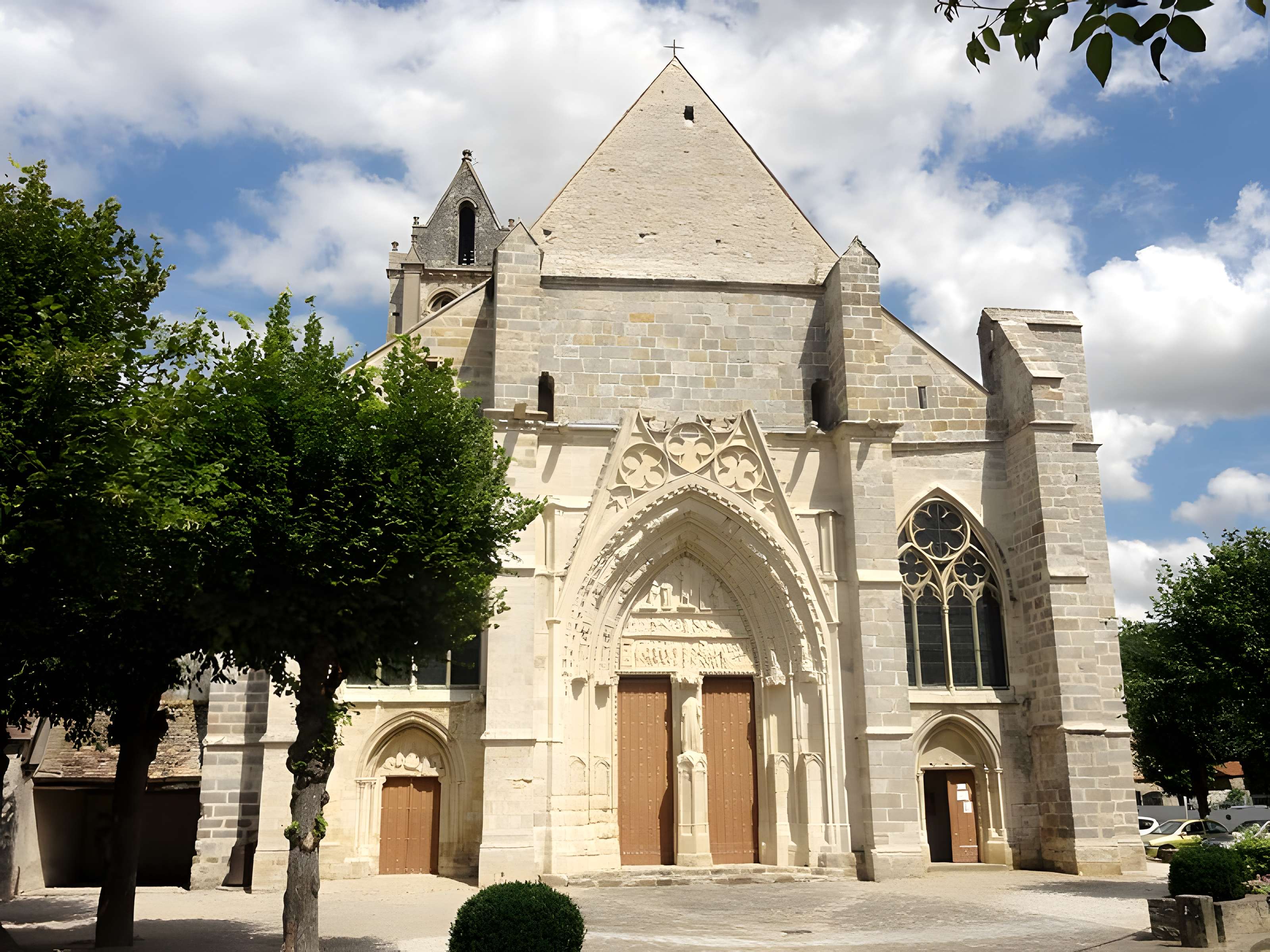 Église Saint-Sulpice de Saint-Sulpice-de-Favières