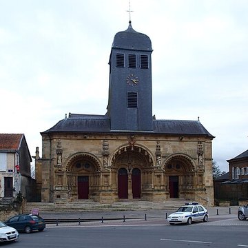 Église Saint-Maurille de Vouziers
