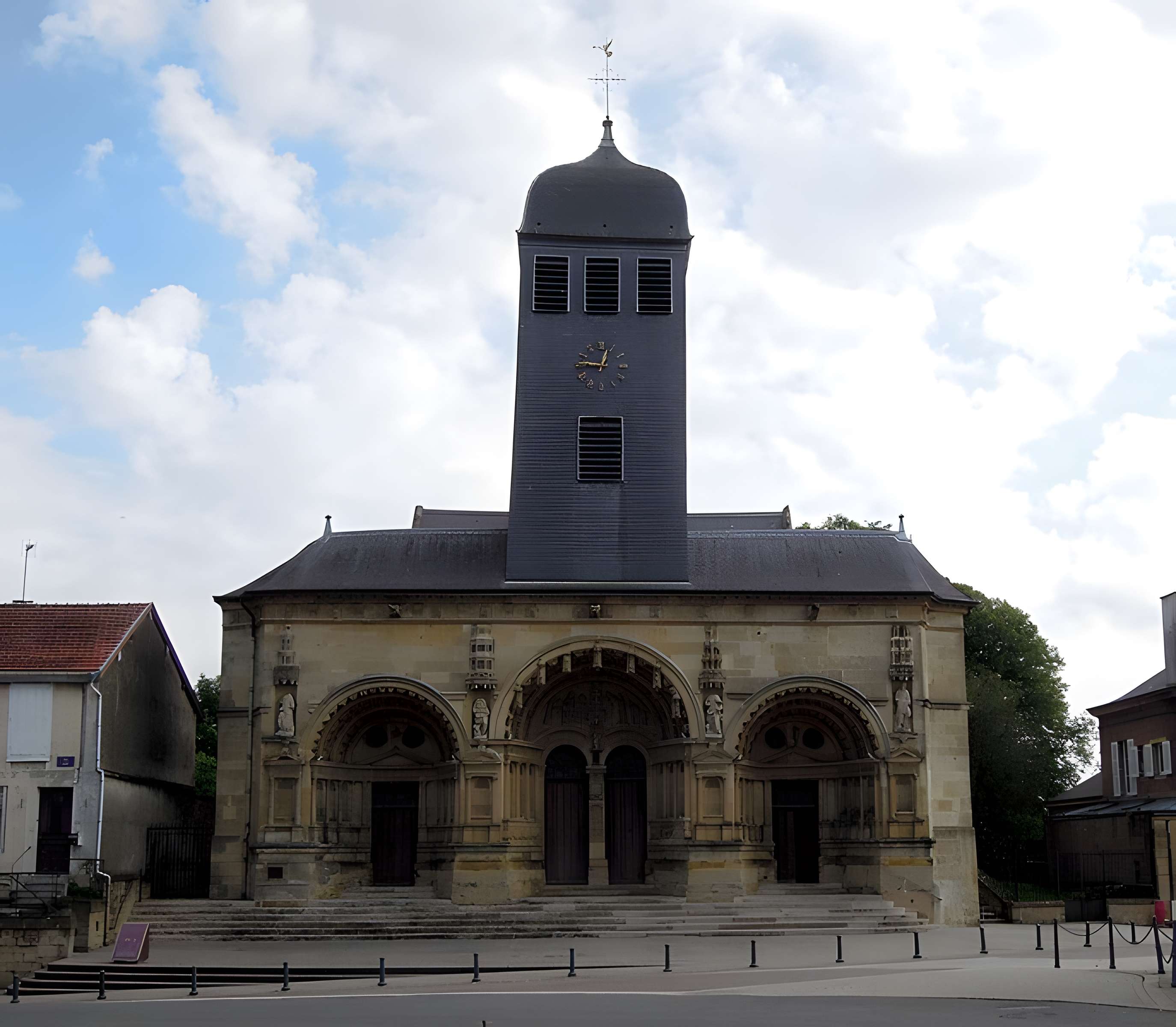 Église Saint-Maurille de Vouziers