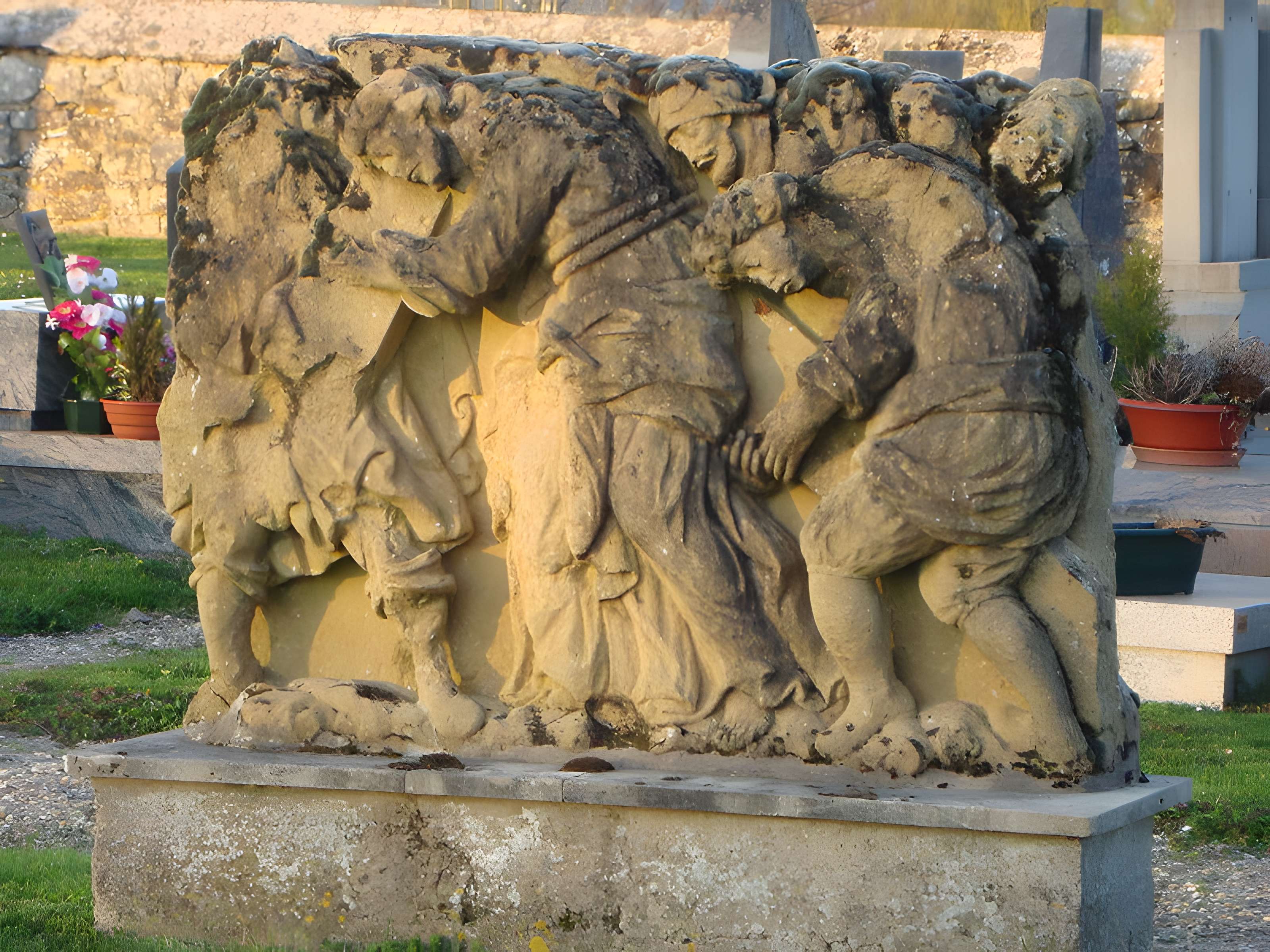 Église Saint-Maximin d'Ussel