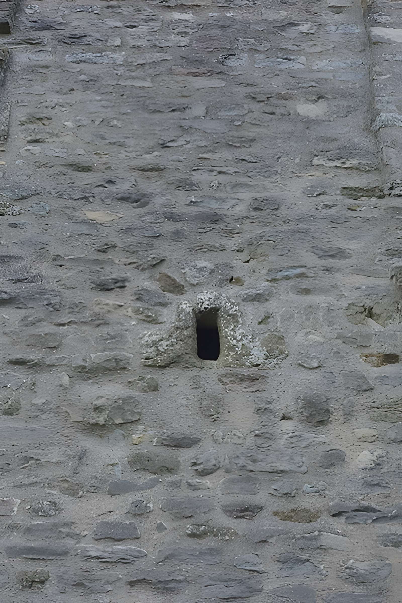 Église Saint-Maximin d'Ussel