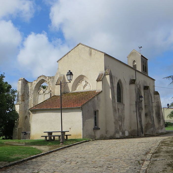 Photo de Église Saint-Médard de Bussières