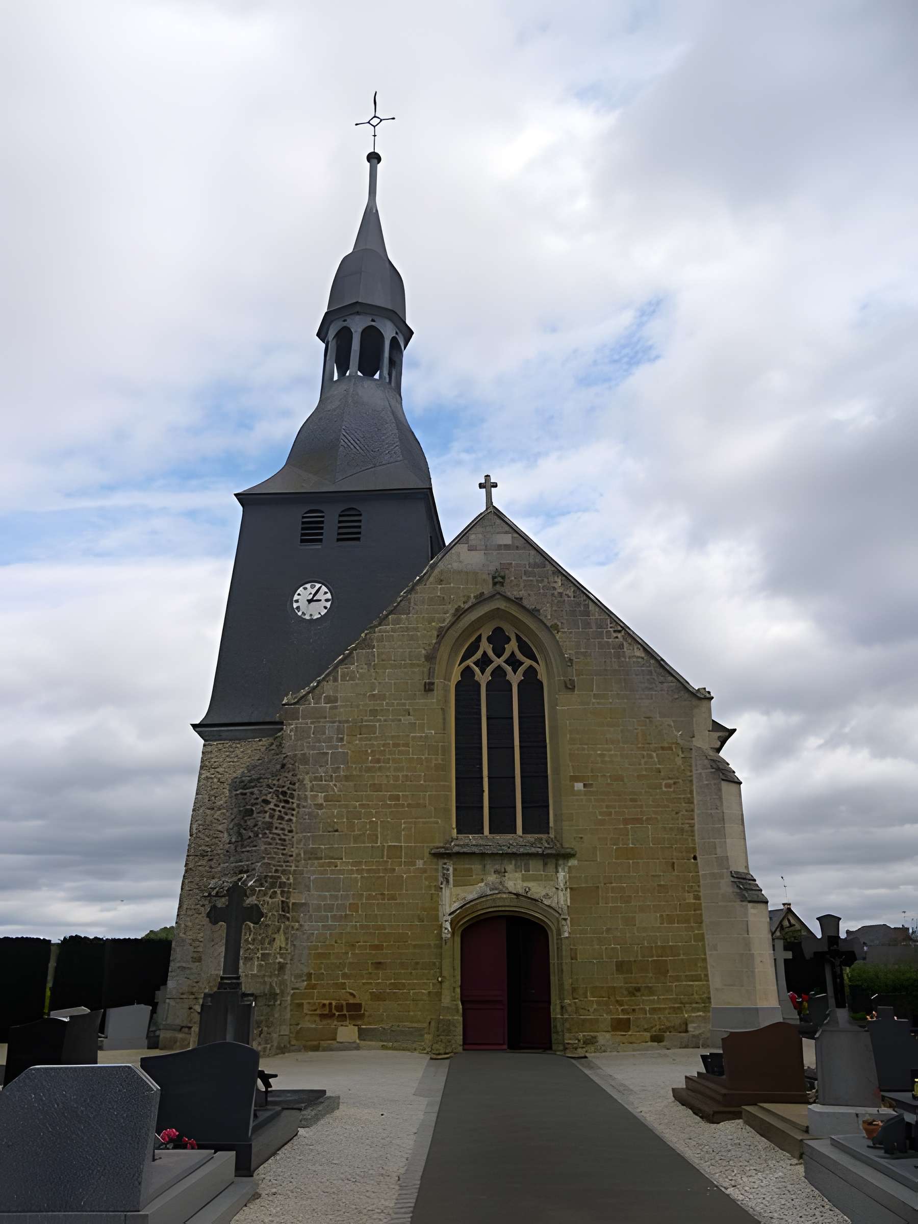 Église Saint-Médard de Torcé