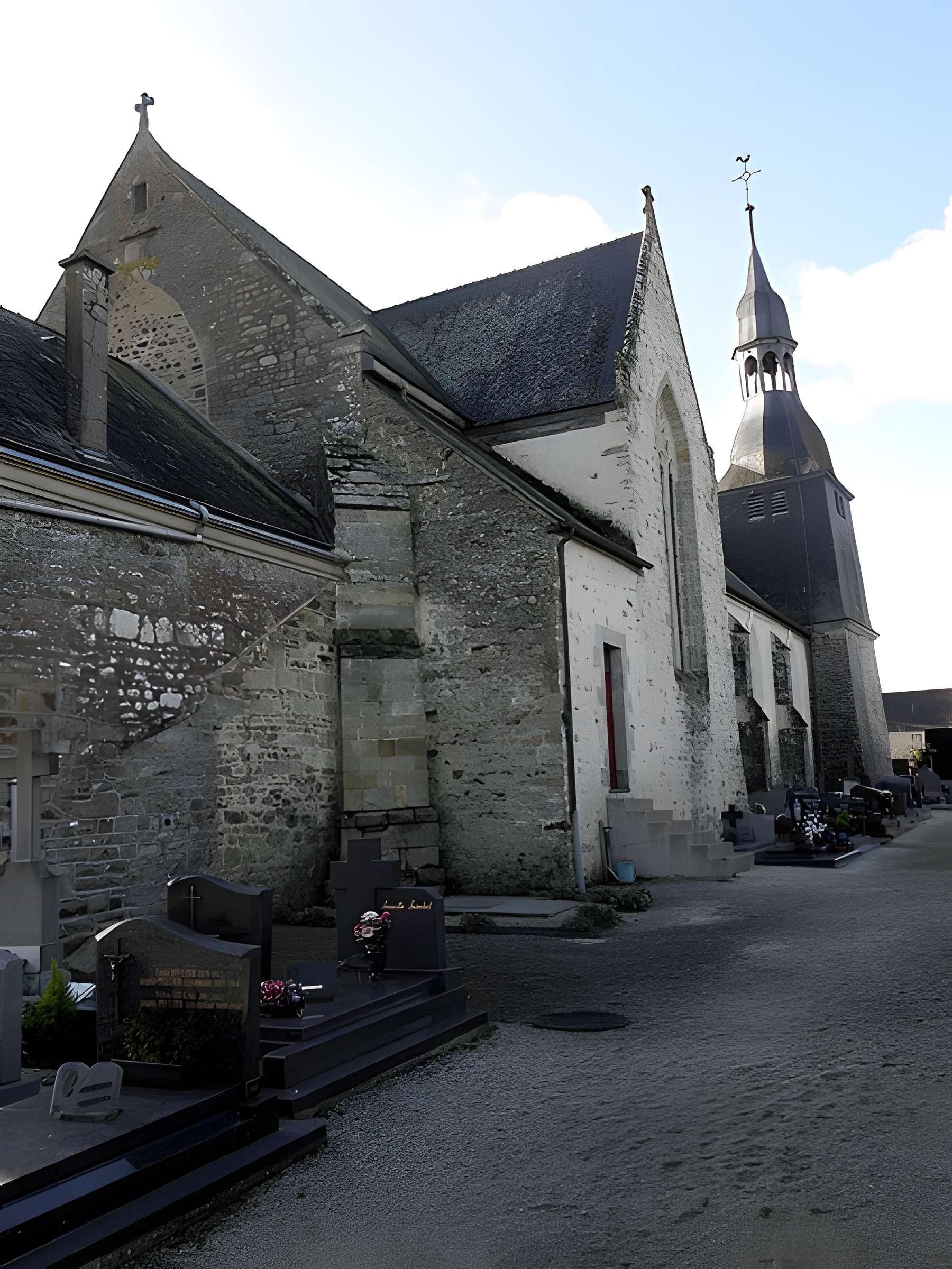 Église Saint-Médard de Torcé